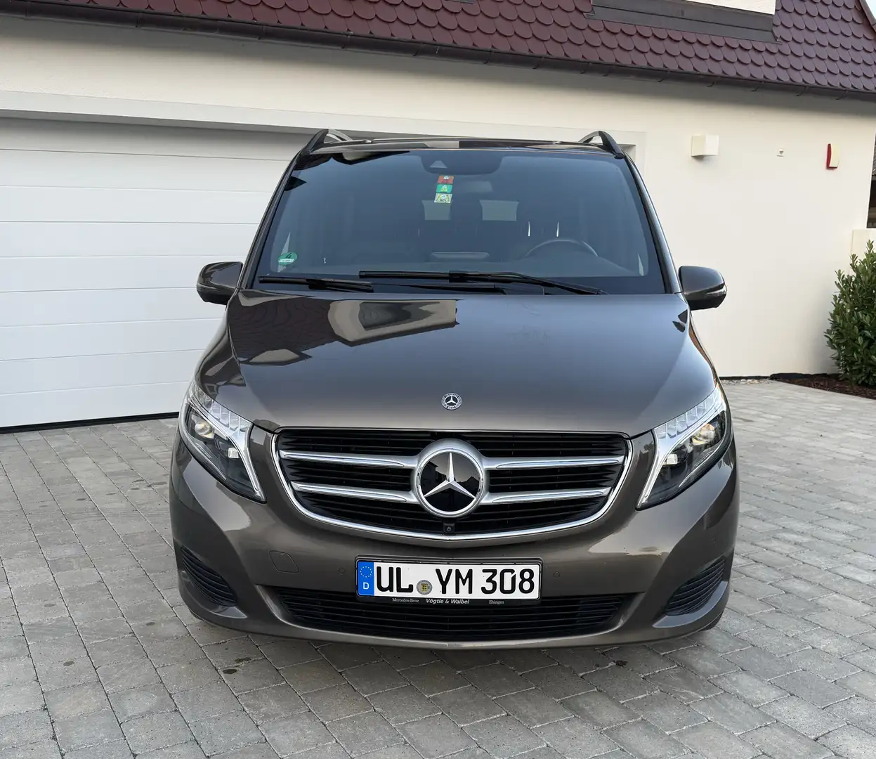 Mercedes-Benz V 220 V 250d 4M AVANTG./EDITION 4MATIC lang Grau - 2