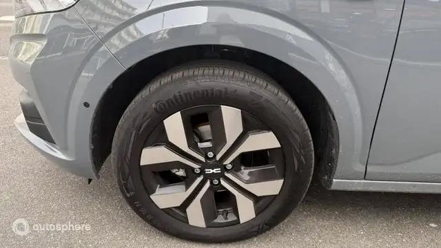 Dacia Sandero view 13