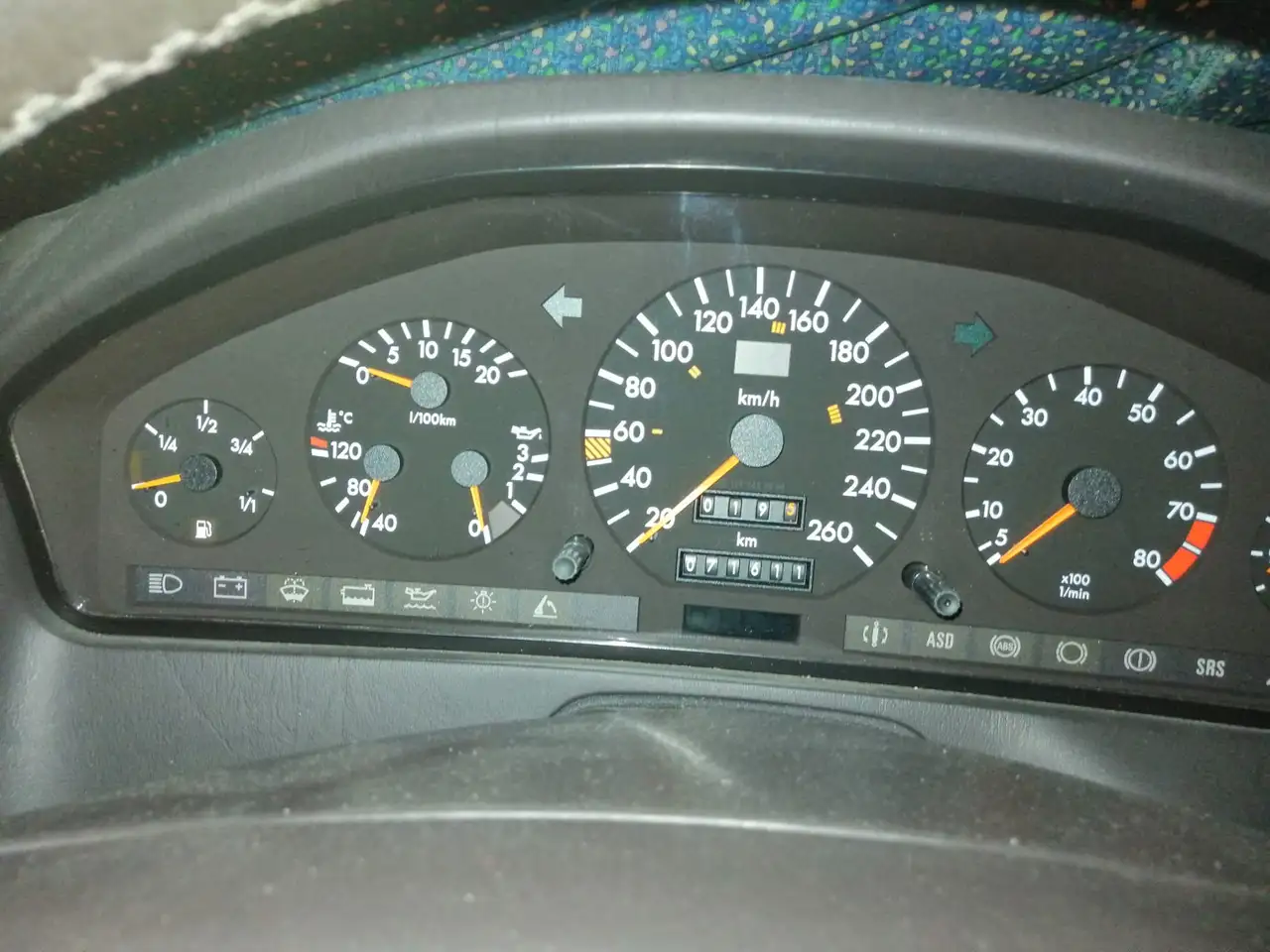 Mercedes-Benz SL 300 24, foto 6