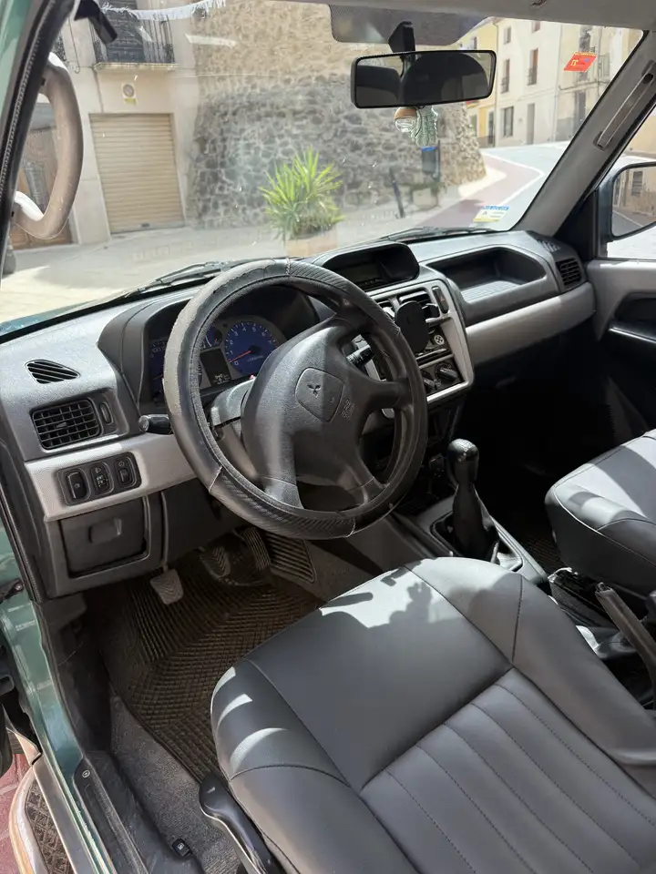 Mitsubishi Montero iO 1.8 GDI Kayak Kayak, foto 6