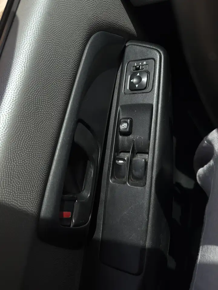 Mitsubishi Montero iO 1.8 GDI Kayak Kayak, foto 9