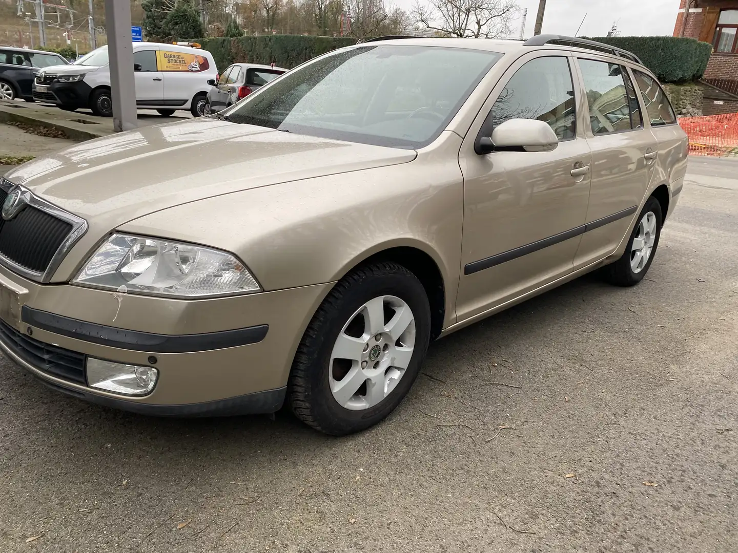 Skoda Octavia SW 1.9 TDi Ambiente DSG - 1