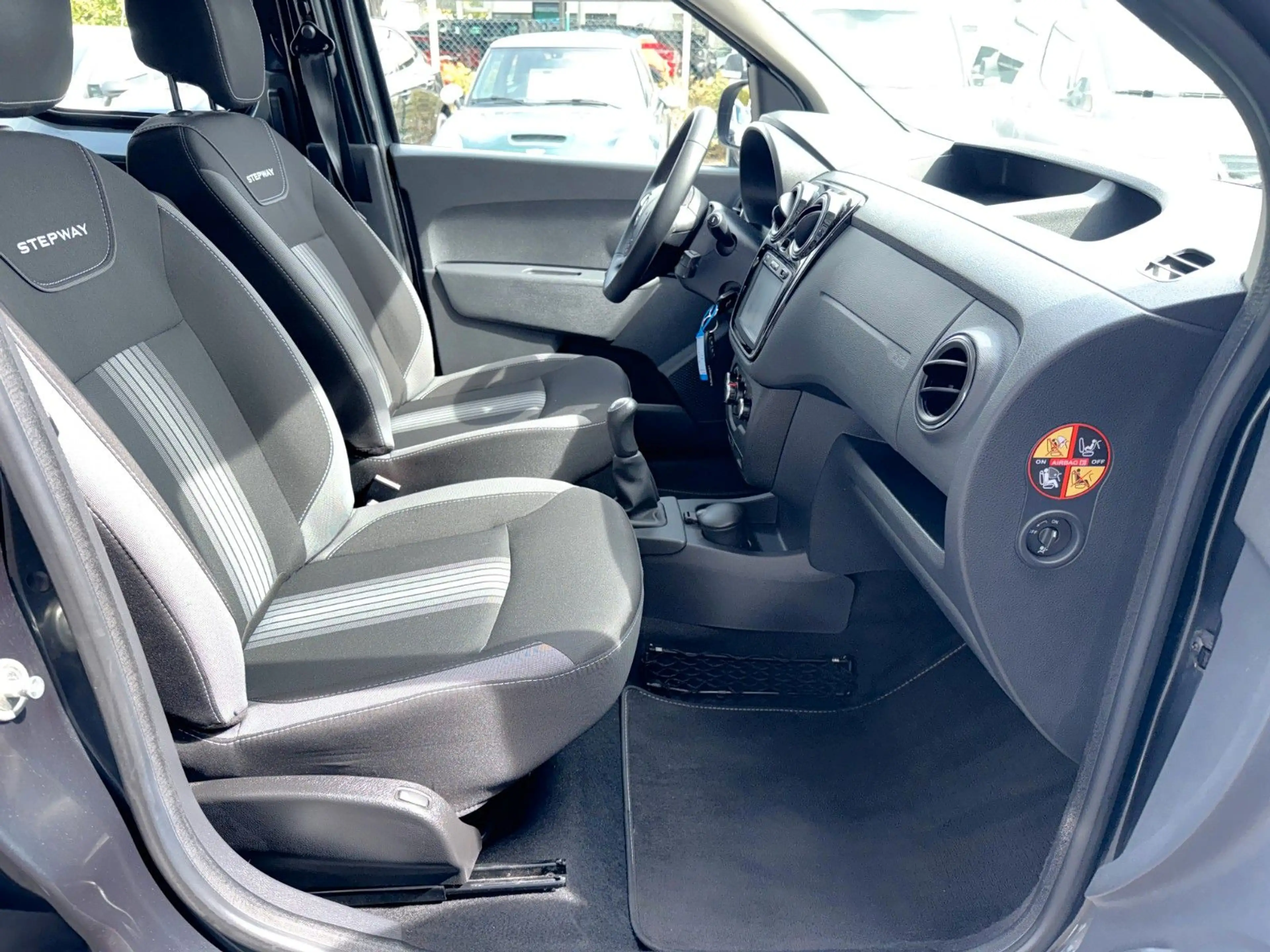 Dacia Dokker Stepway Celebration *1.HAND*PDC*SITZH* — photo 15