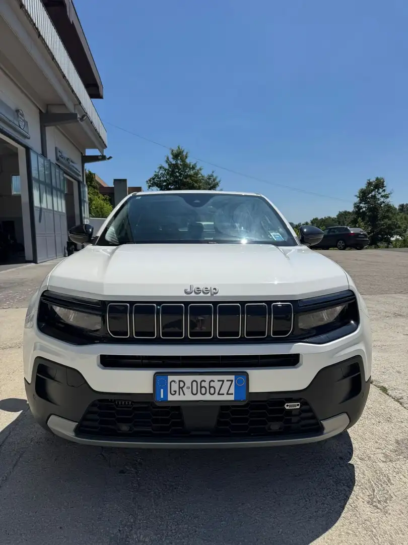 Jeep Avenger 1.2 Turbo Altitude Blanc - 1