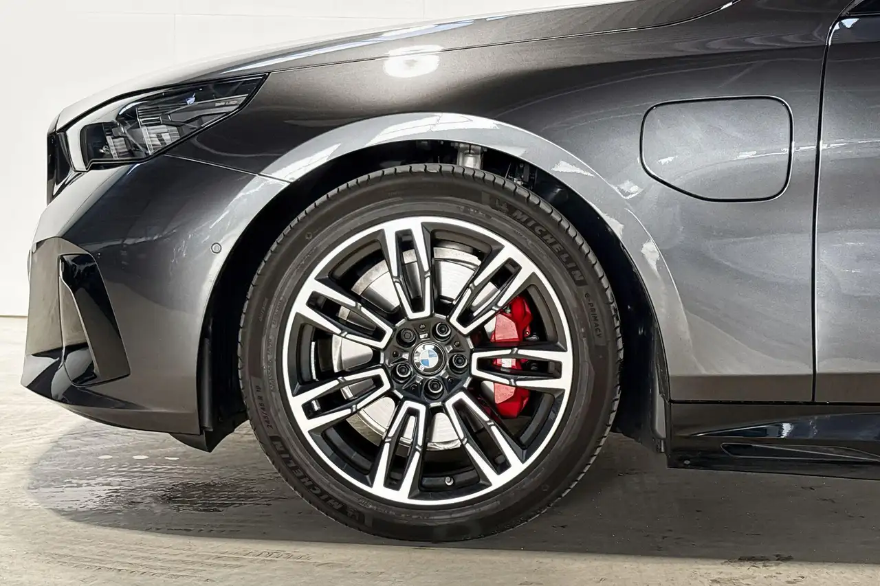 BMW 5 Series 2026