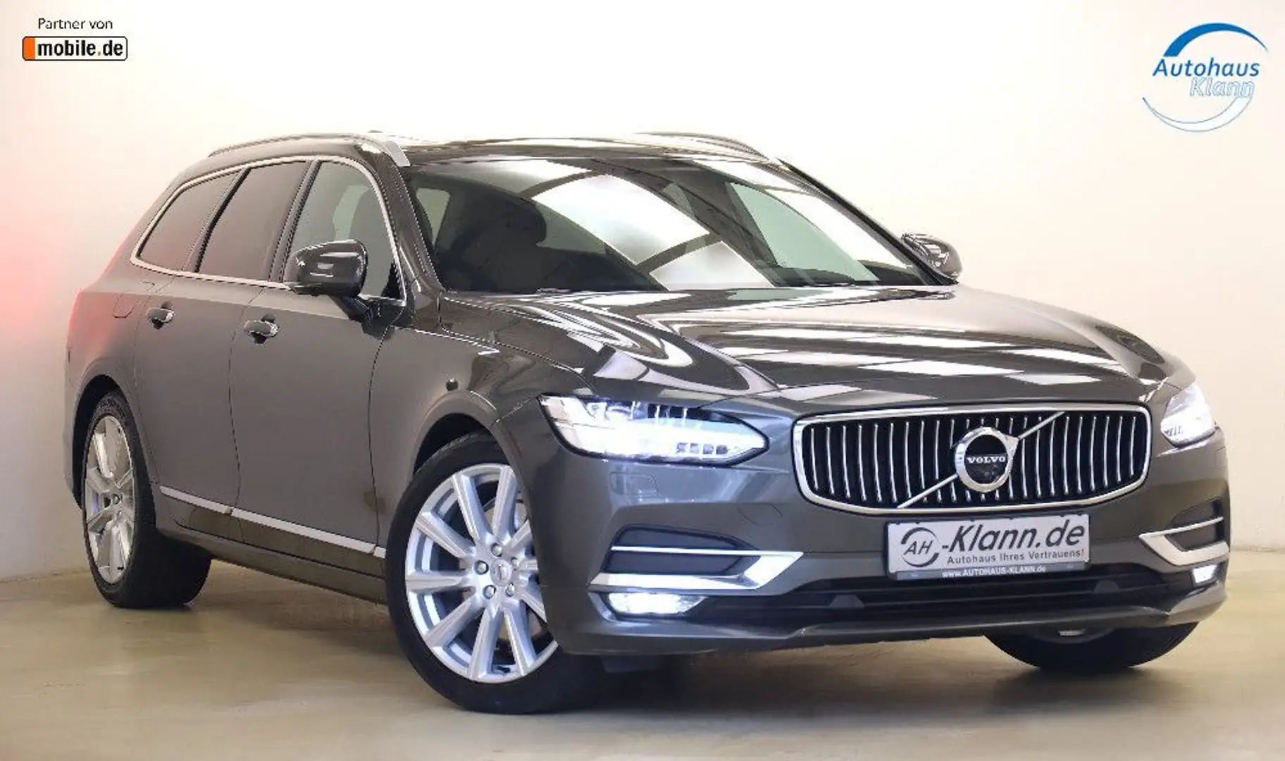 Volvo V90 2.0 T5 254PS Inscription Pano ACC LED 360° Gris - 1