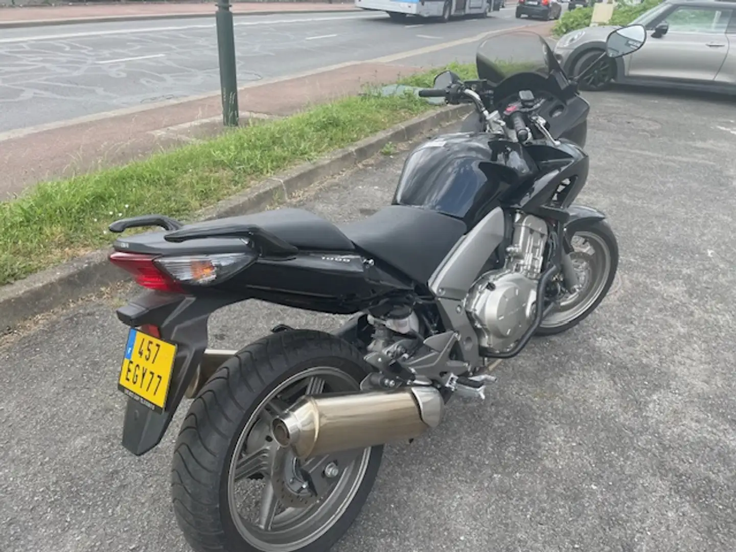 Honda CB 1000 Schwarz - 1