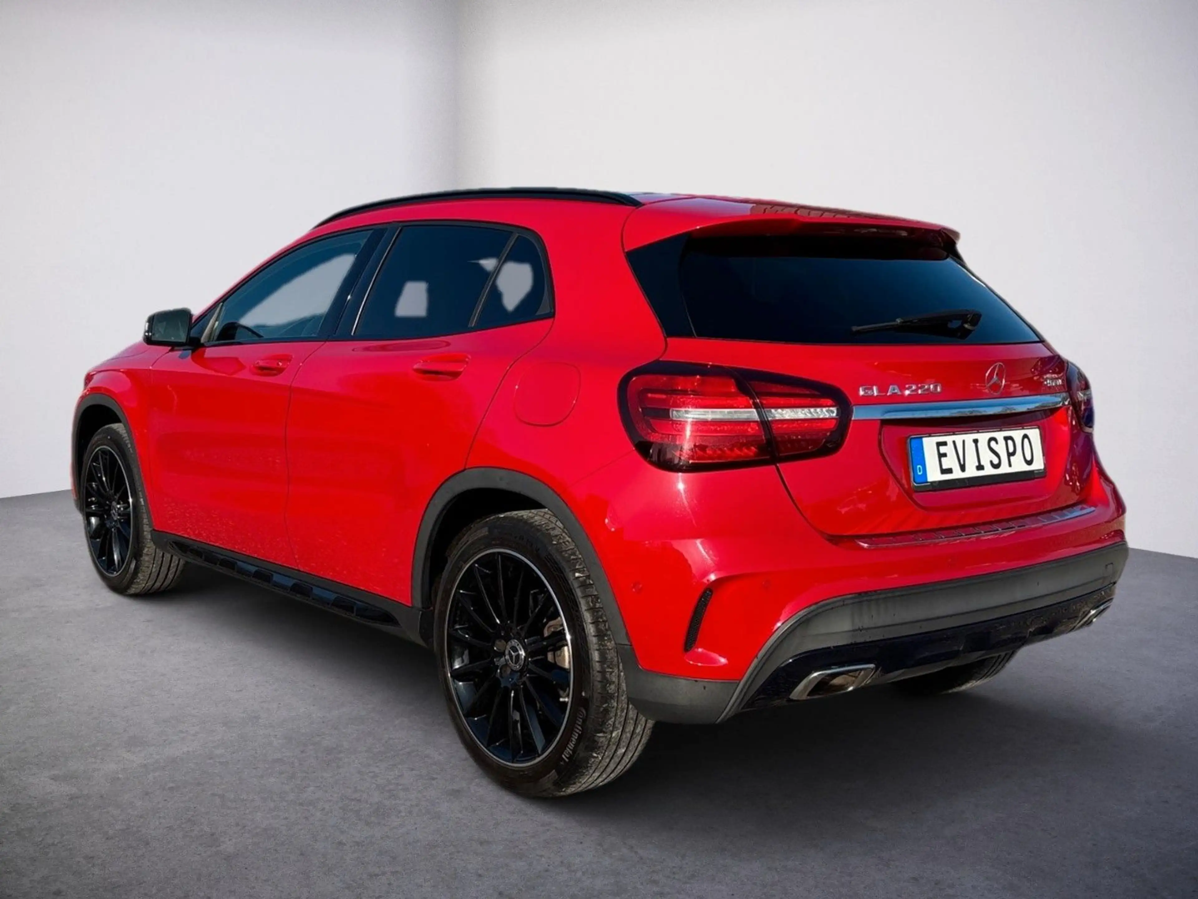 Mercedes-Benz GLA 220 4Matic*AMG*PANO*LED* — photo 8