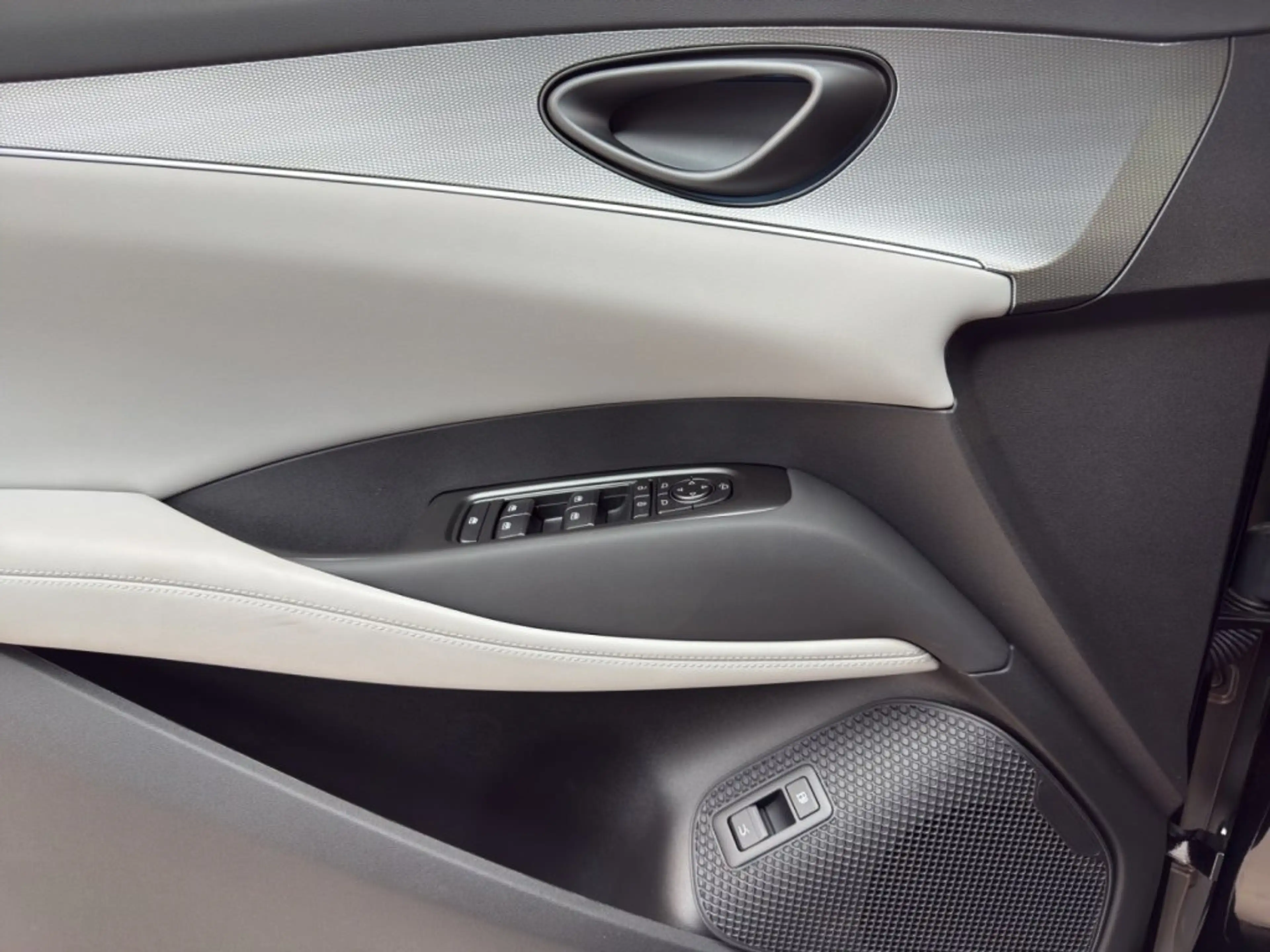 BYD Seal 6 DM-i Touring Comfort — photo 14