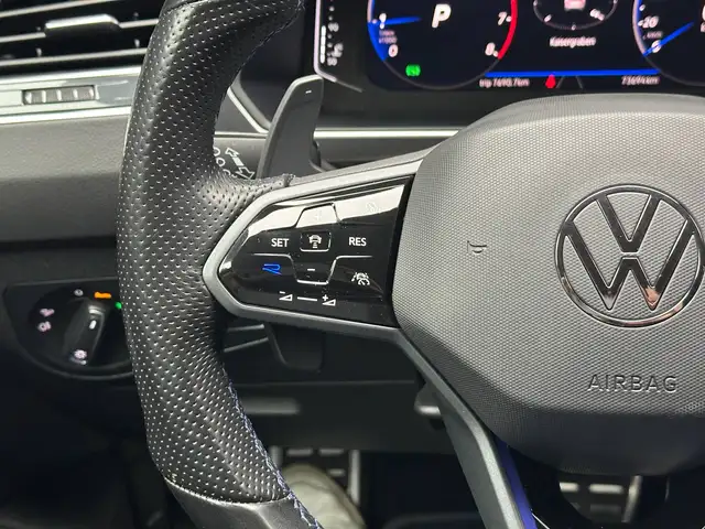 Volkswagen Tiguan view 17