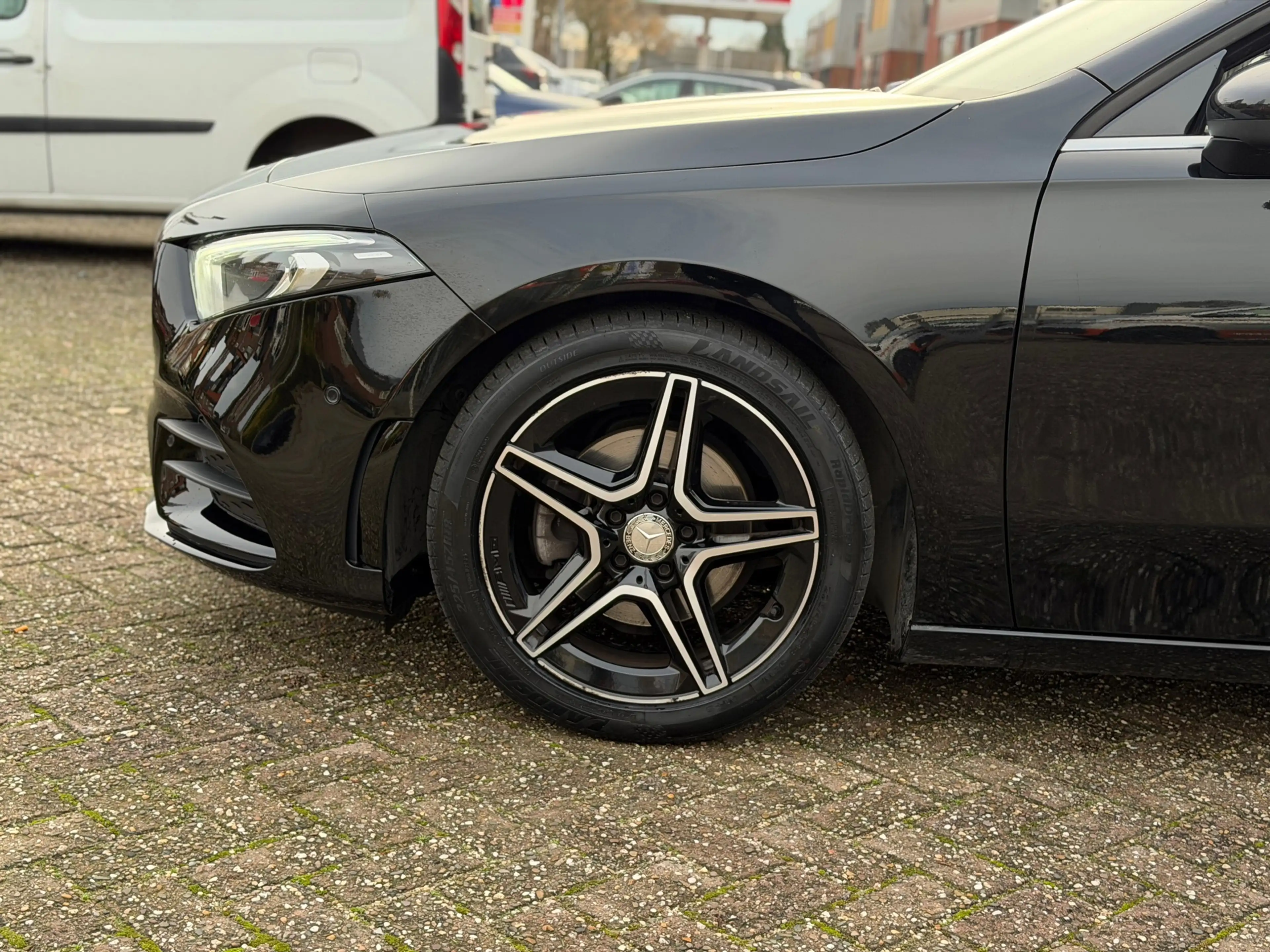 Mercedes-Benz A 35 AMG 200 A35 AMG|Xenon|Leer|Stoelvw|Xenon|Camera|Nap!! — photo 6