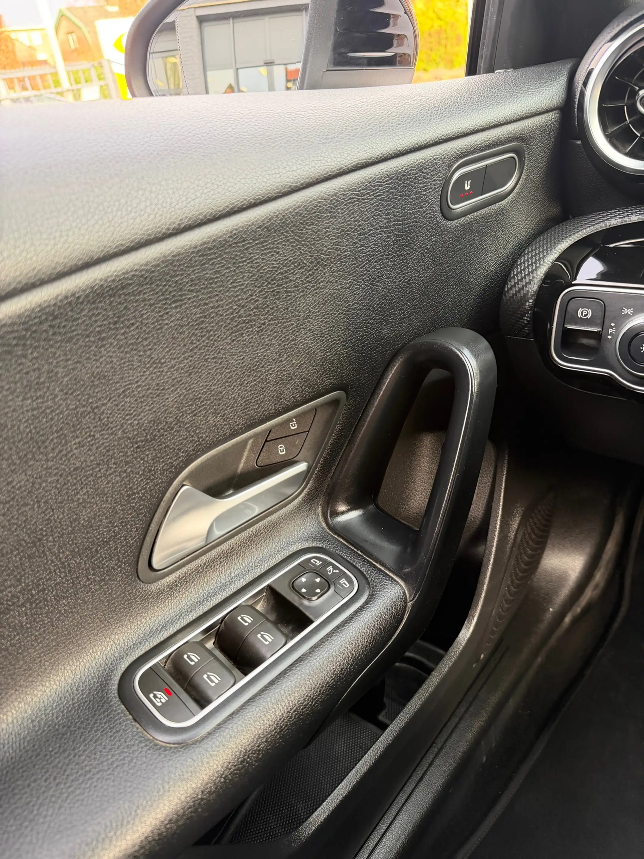 Mercedes-Benz A 35 AMG 200 A35 AMG|Xenon|Leer|Stoelvw|Xenon|Camera|Nap!! — photo 13