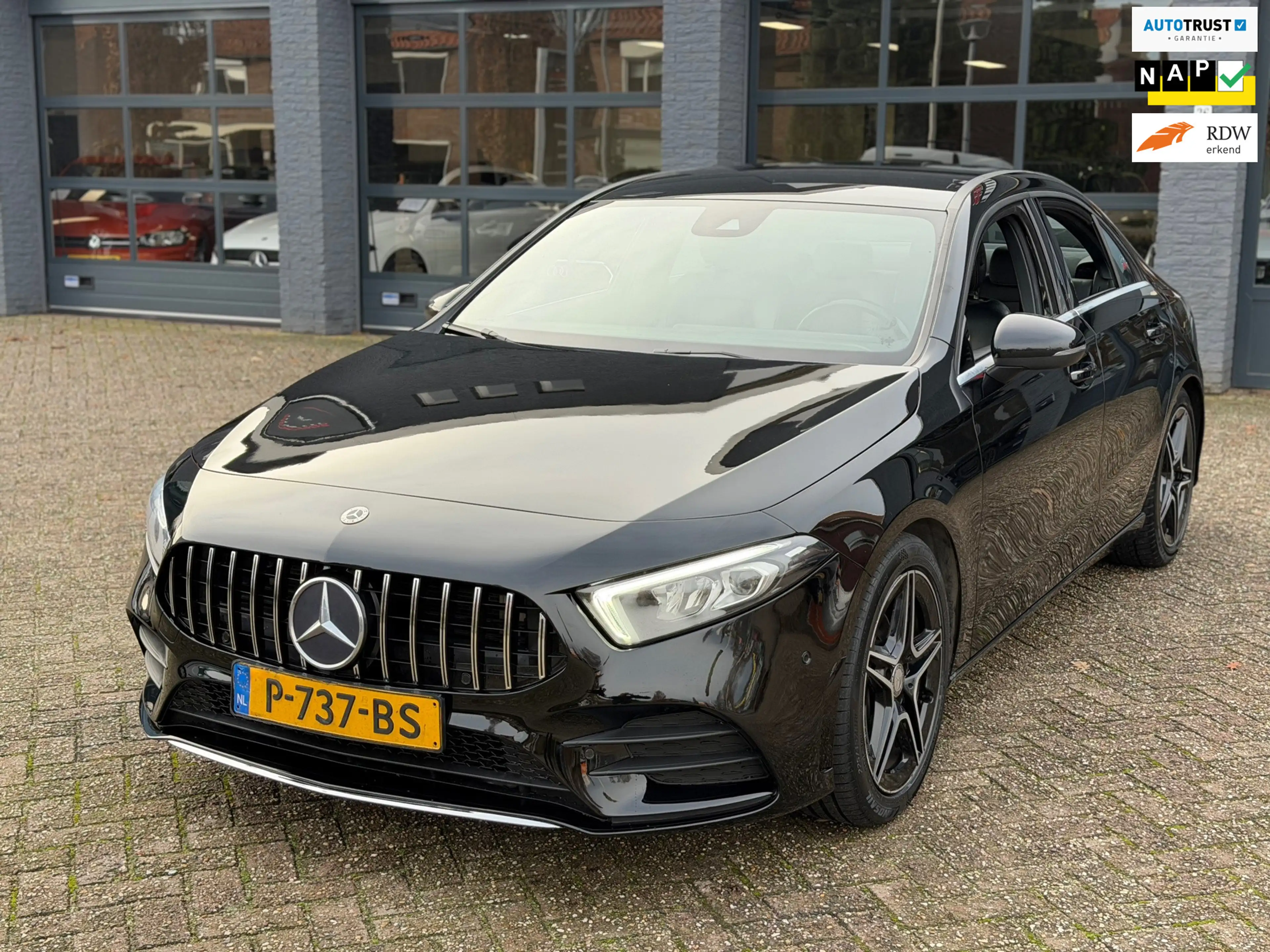 Mercedes-Benz A 35 AMG 200 A35 AMG|Xenon|Leer|Stoelvw|Xenon|Camera|Nap!!