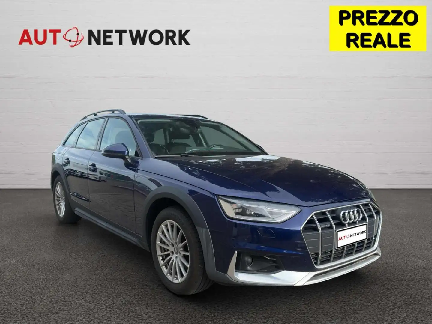 Audi A4 Avant 45 TFSI quattro S tronic Business Bleu - 1