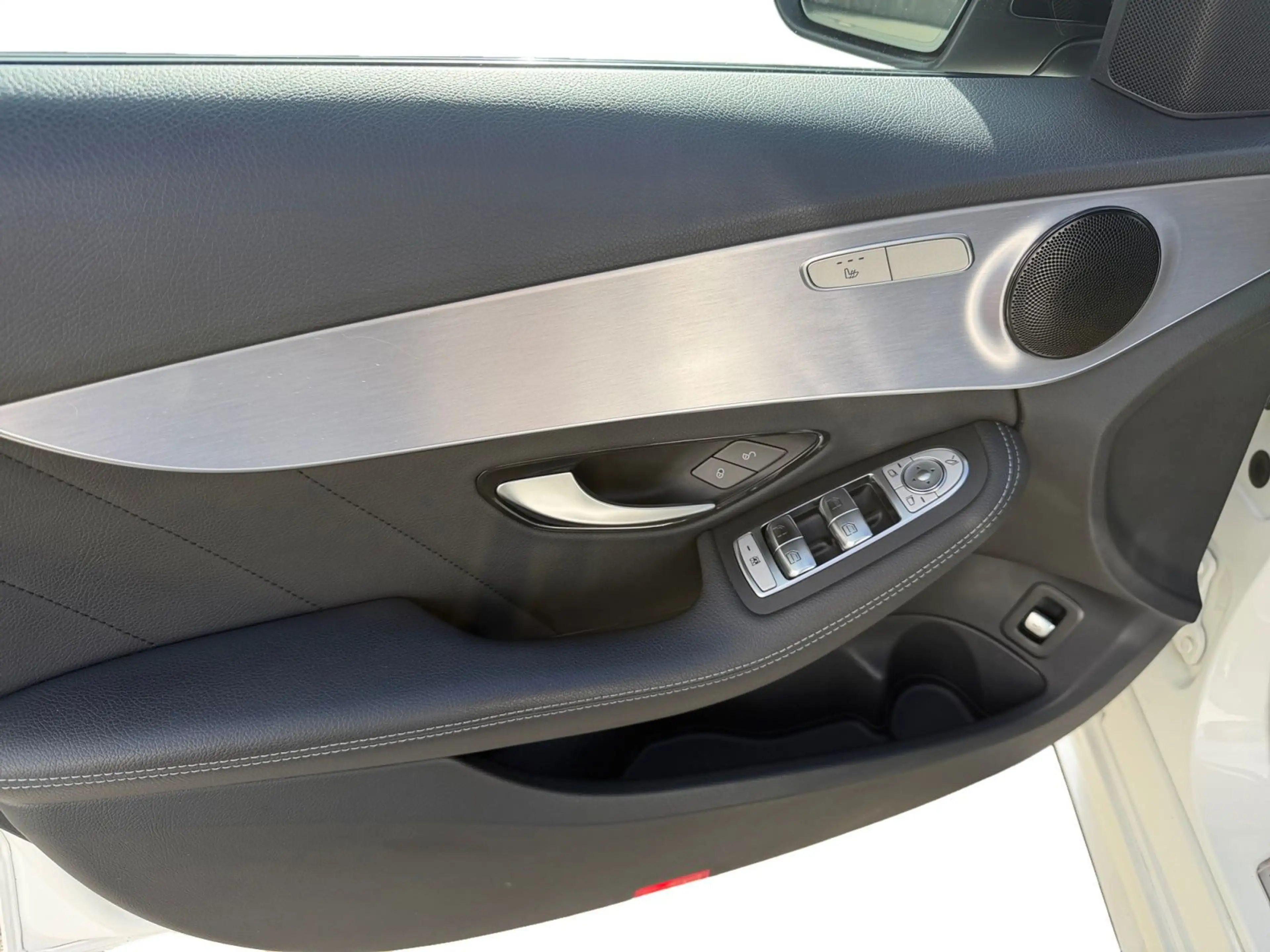 Mercedes-Benz C 180 T AMG LINE LED+NAV+AHK+RFK+SHZ+PANO+STDHZG — photo 15
