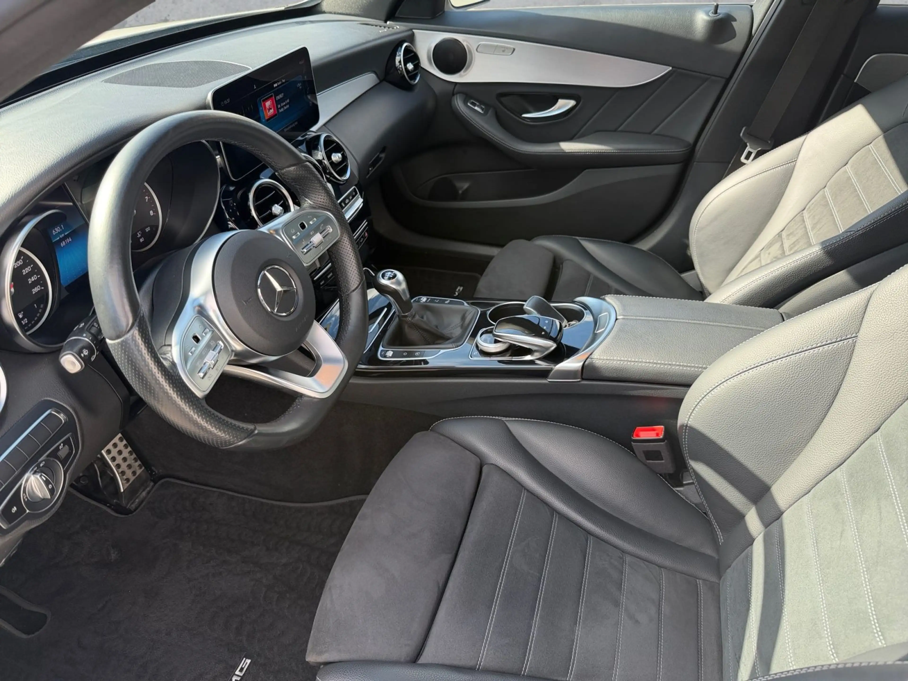Mercedes-Benz C 180 T AMG LINE LED+NAV+AHK+RFK+SHZ+PANO+STDHZG — photo 12
