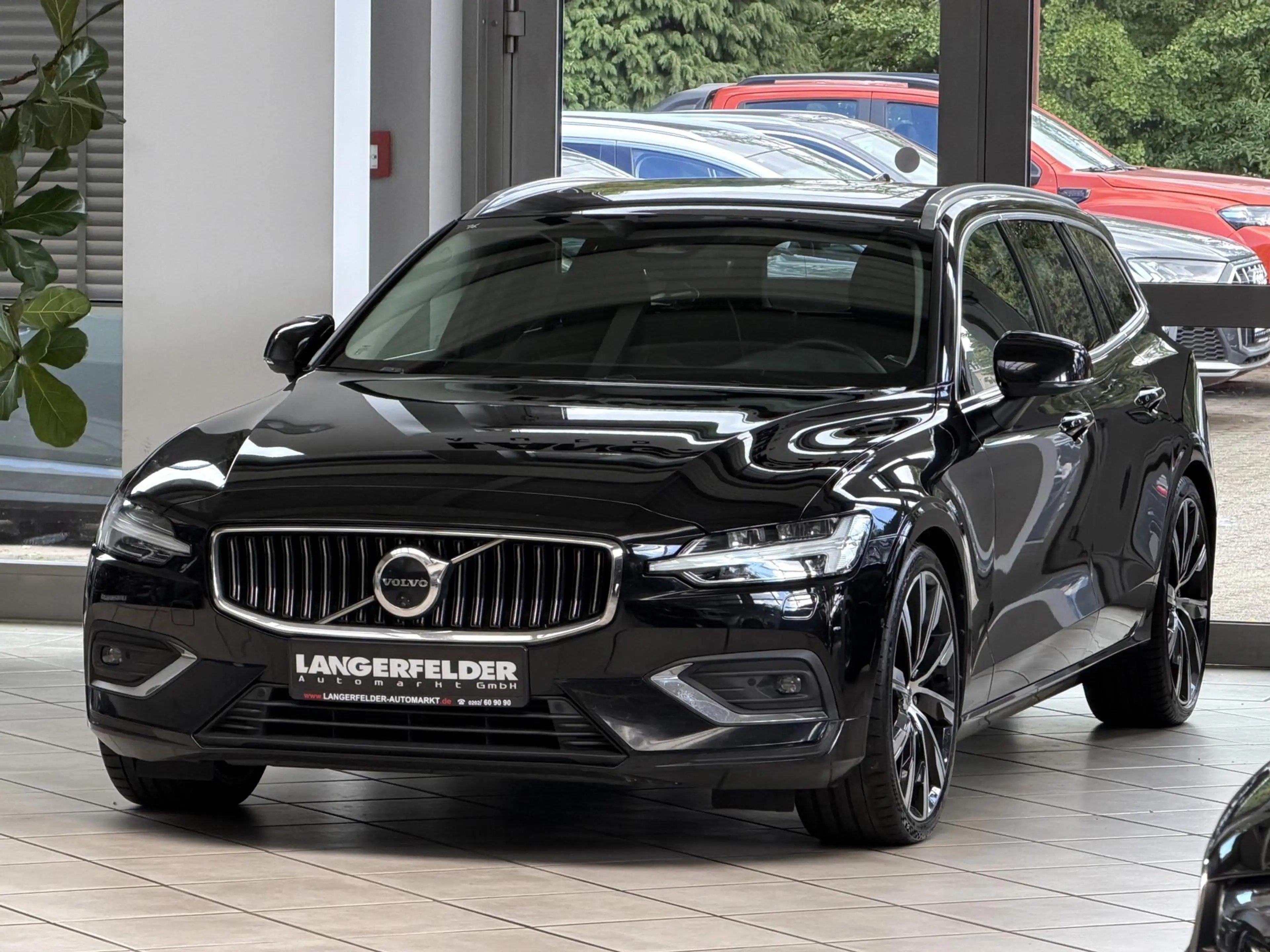 Volvo V60 V60 B4 Plus Bright AHK|PANO|STDHZ|360°|H&K|ACC — photo 9
