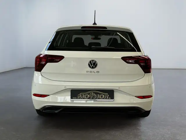 Volkswagen Polo view 5