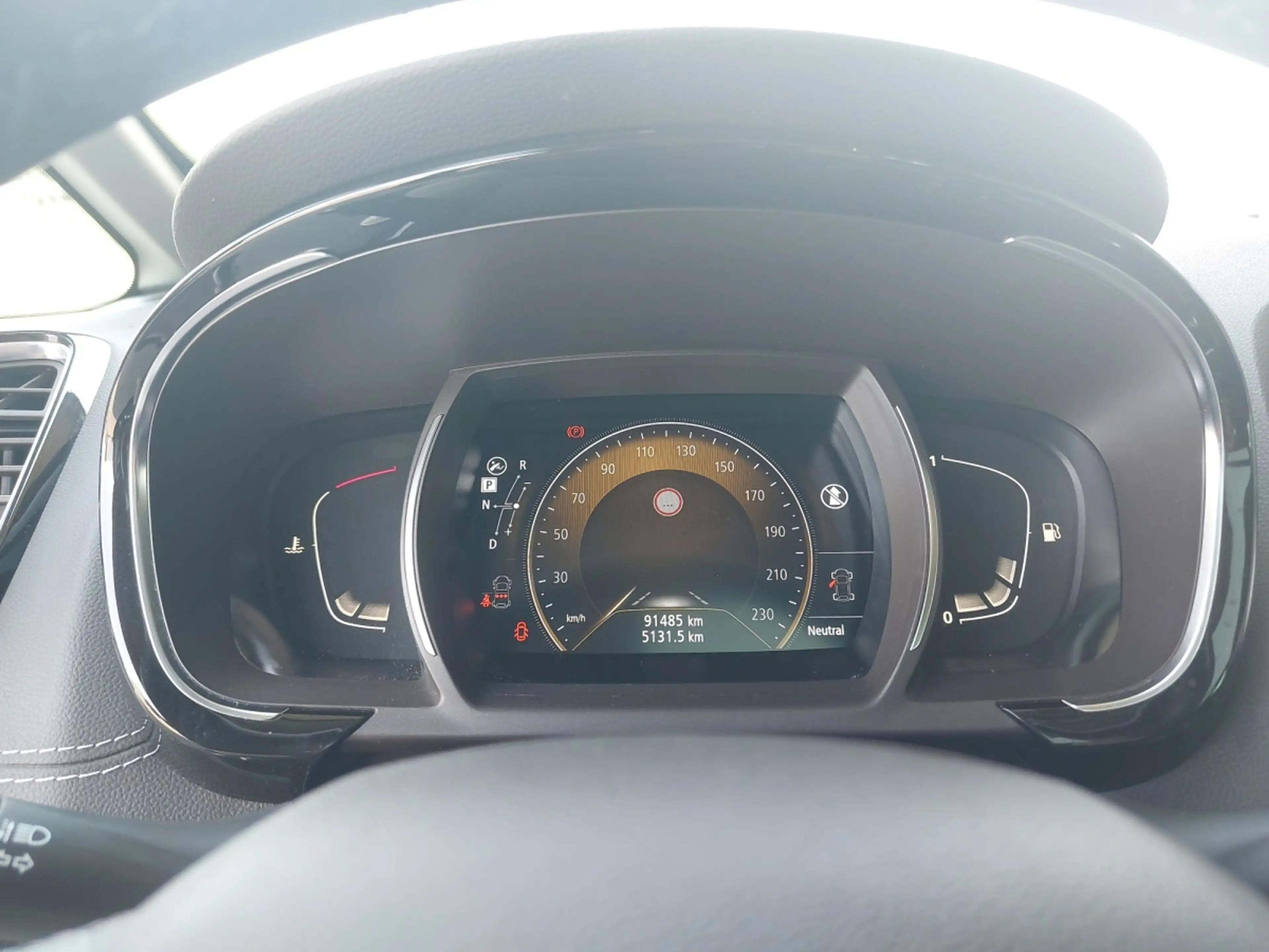 Renault Espace Initiale Paris 2.0 Blue dCi 200 EDC — photo 15