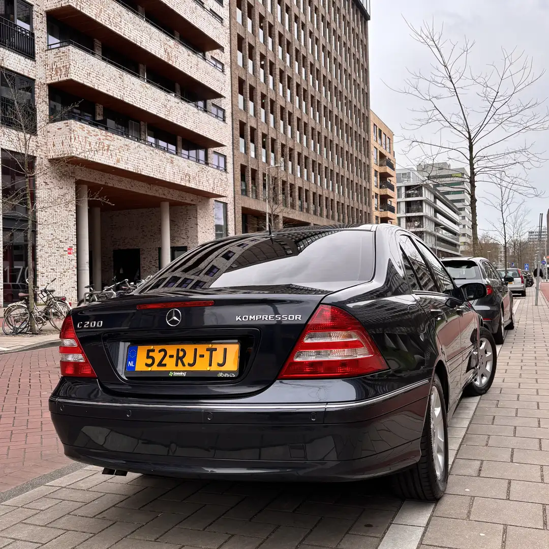 Mercedes-Benz C 200 K. Elegance Negro - 2
