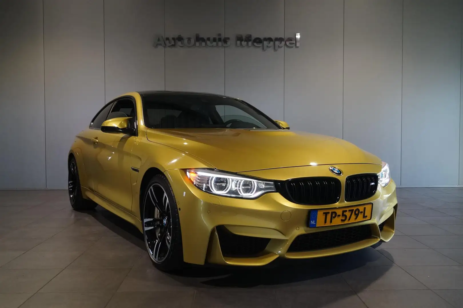 BMW M4 DCT | keramische remmen | Head-Up display | 360 Ca Жовтий - 1