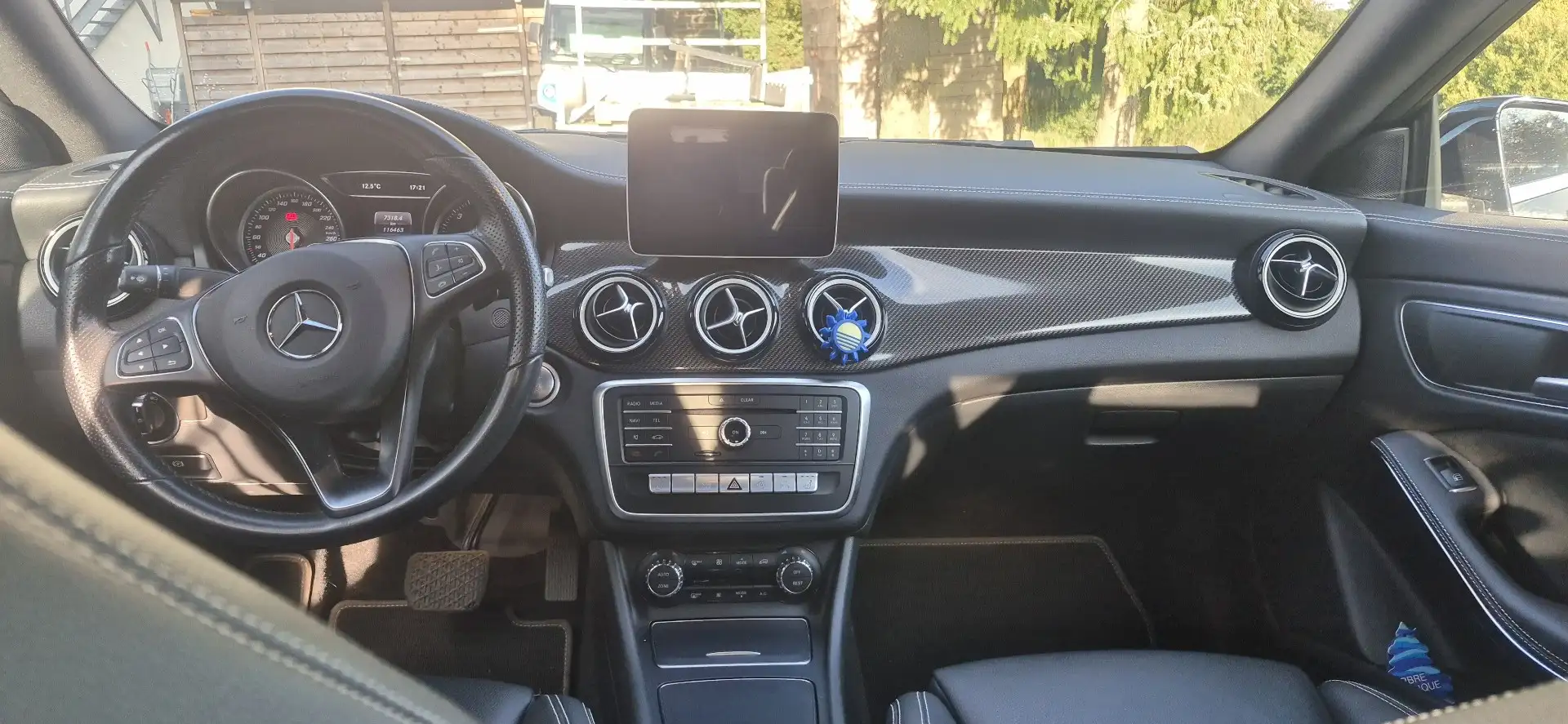 Mercedes-Benz CLA 200 d 7G-DCT Business Edition - 2