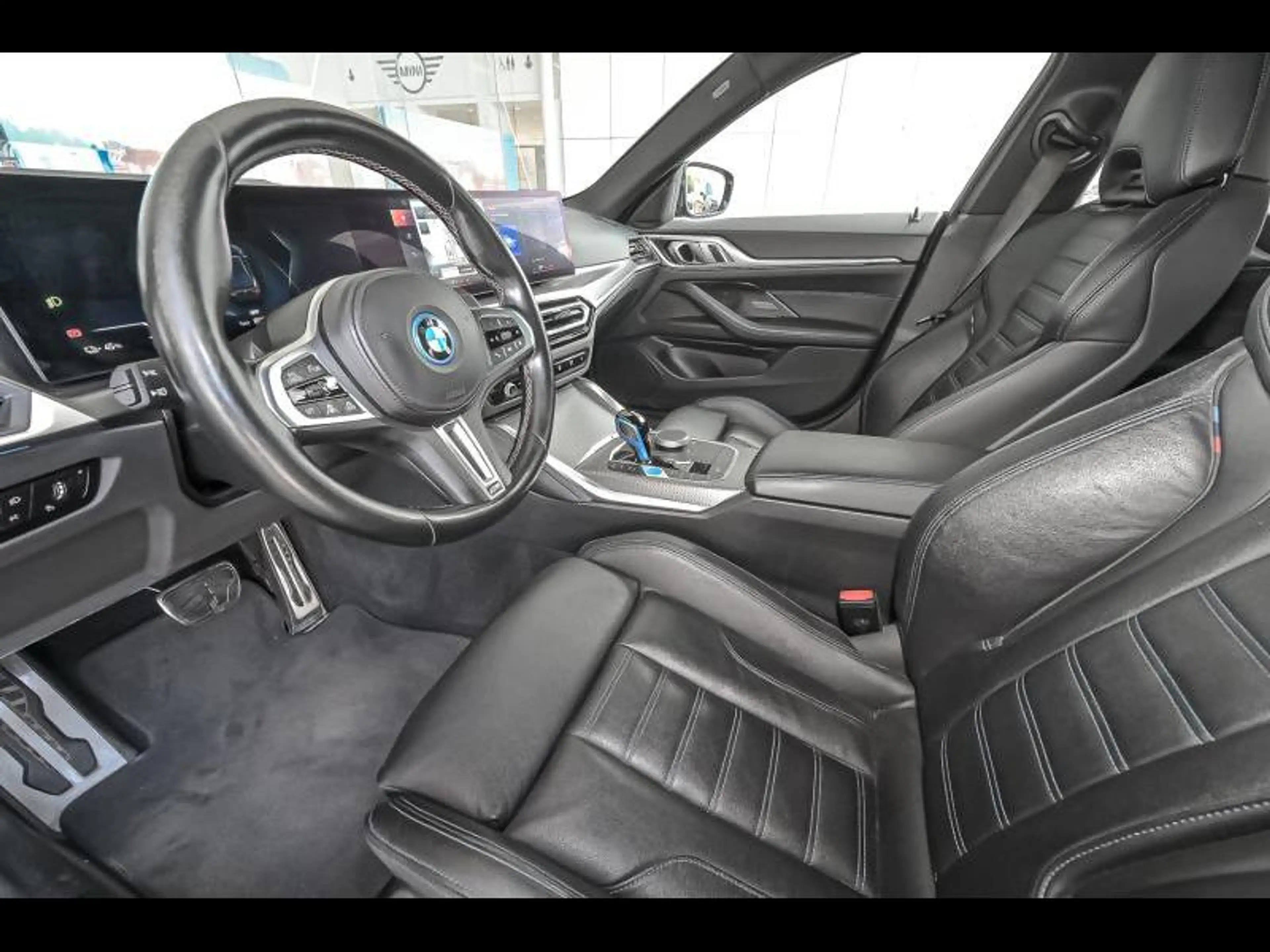 BMW i4 M50 Gran Coupé — photo 6