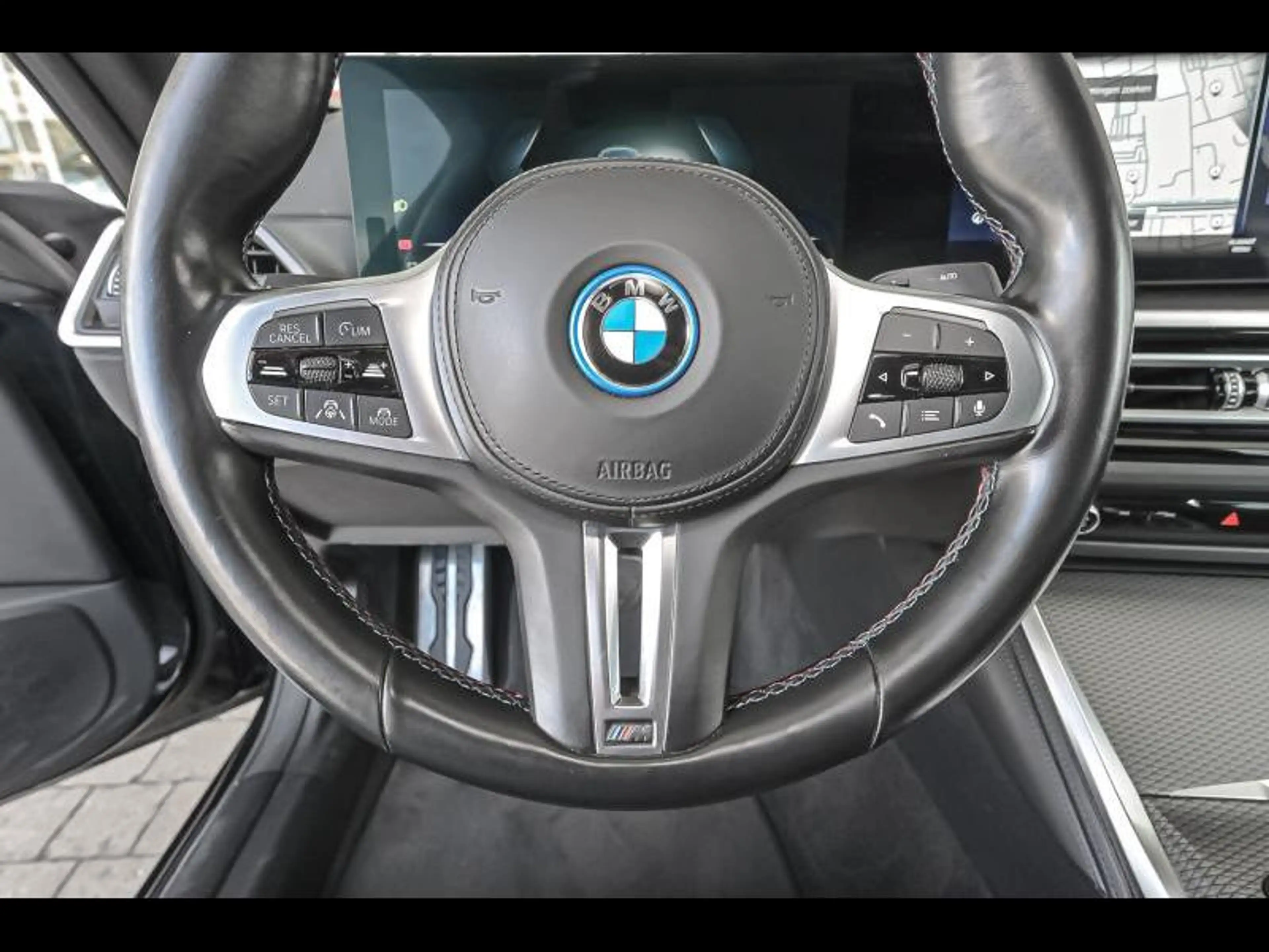 BMW i4 M50 Gran Coupé — photo 9