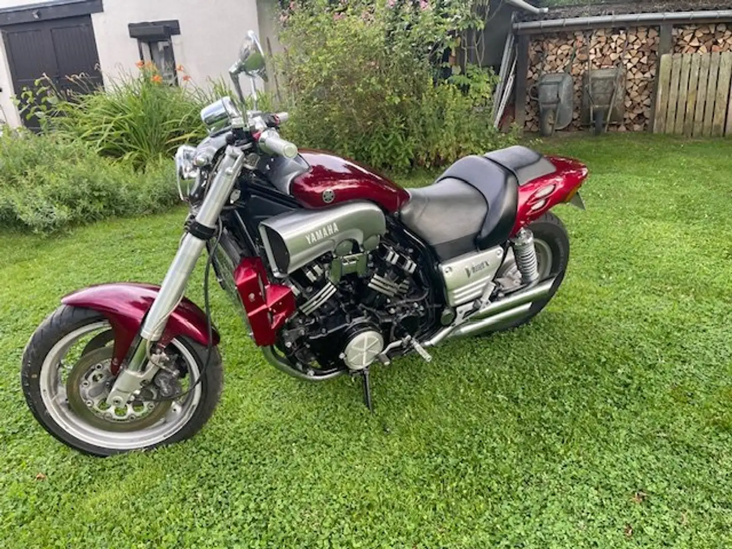 Yamaha Vmax Orange - 2