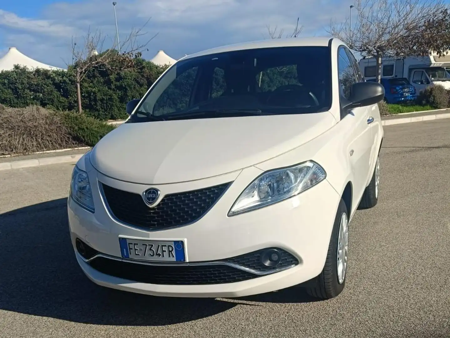 Lancia Ypsilon Ypsilon III 2015 0.9 t.air Gold ecochic Bianco - 1