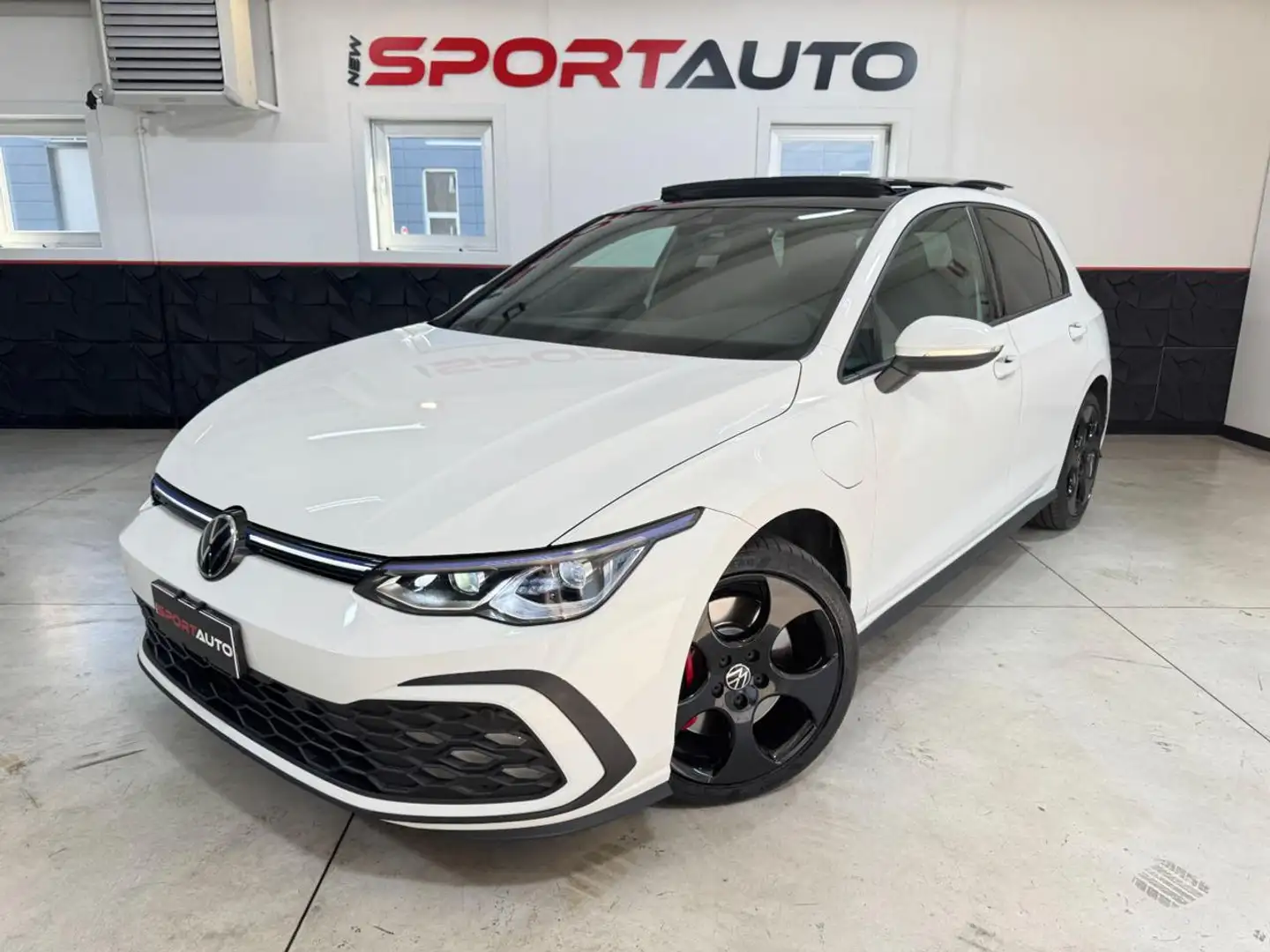 Volkswagen Golf 1.4 Plug-In Hybrid DSG GTE White - 1
