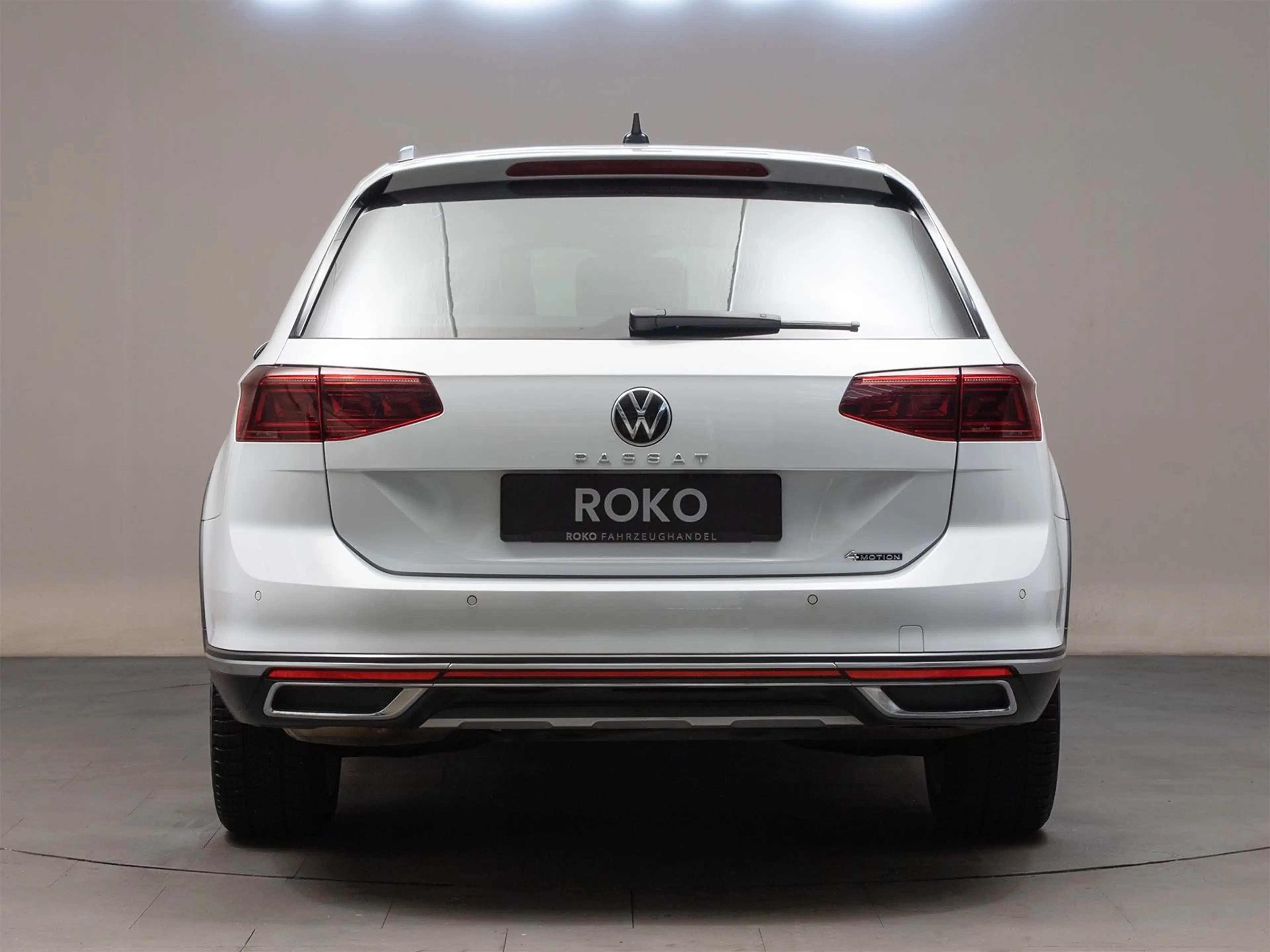 Volkswagen Passat Alltrack CAM Matrix PANO Massage ACC Memo — photo 8