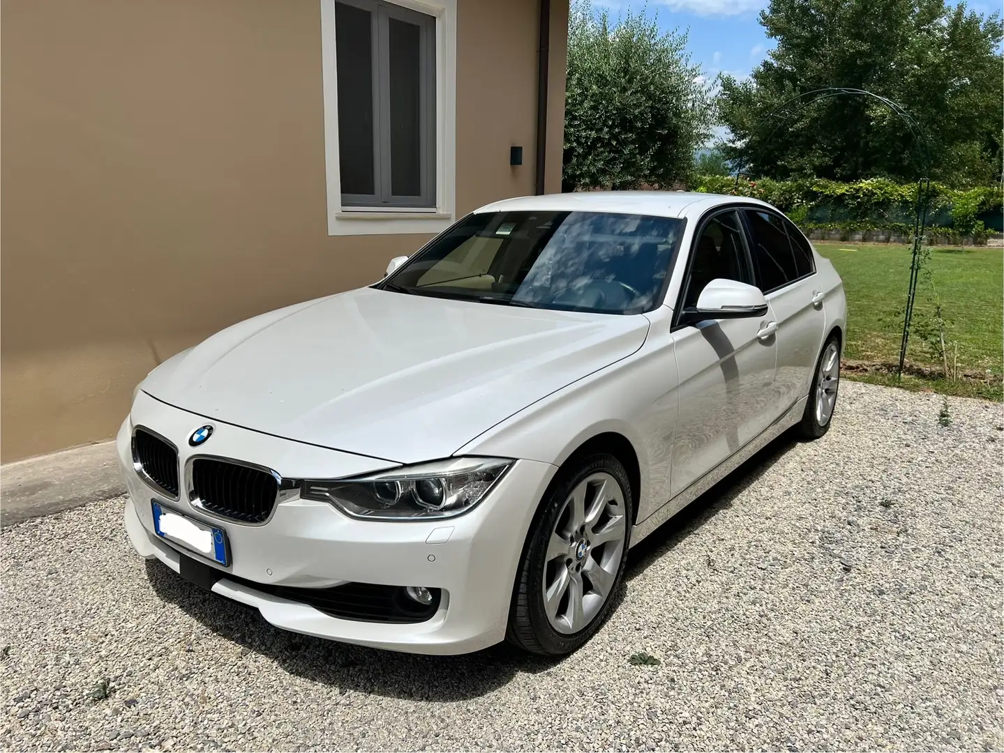 BMW 330 Serie 3 F30 2011 Berlina330dA Luxury Blanc - 2