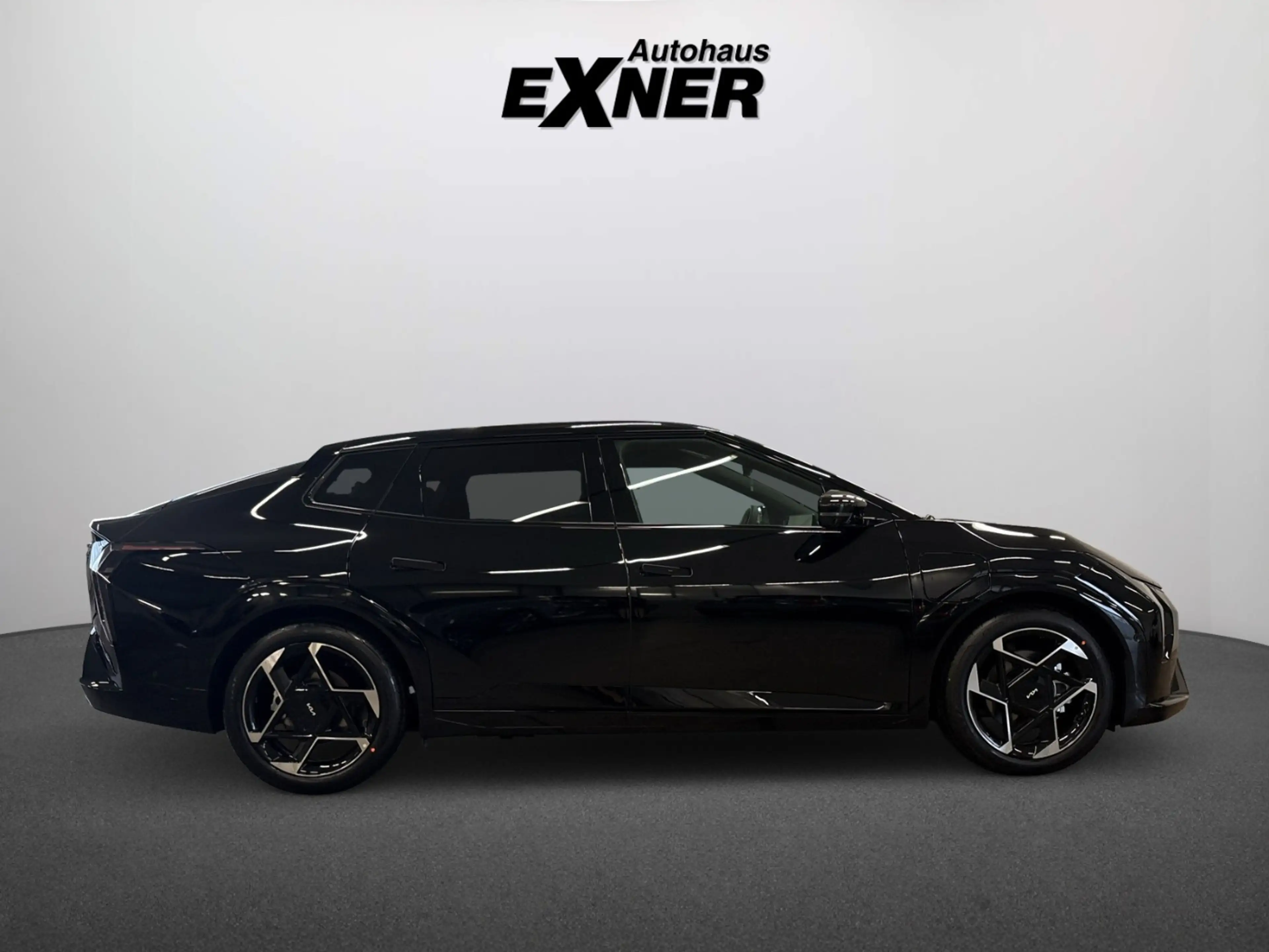 Kia EV4 Fastback GT-Line 81 kWh Sitzventilation vorne — photo 8
