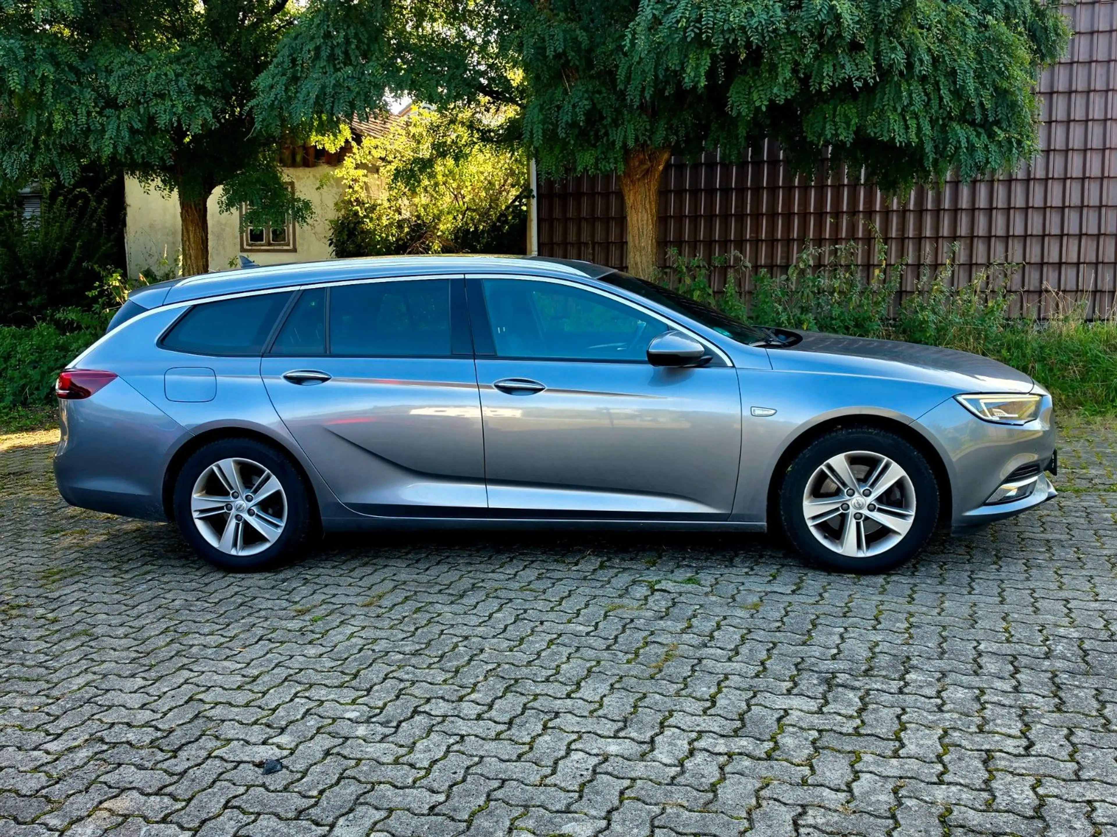 Opel Insignia 2.0 Diesel Sports Tourer Automatik — photo 4