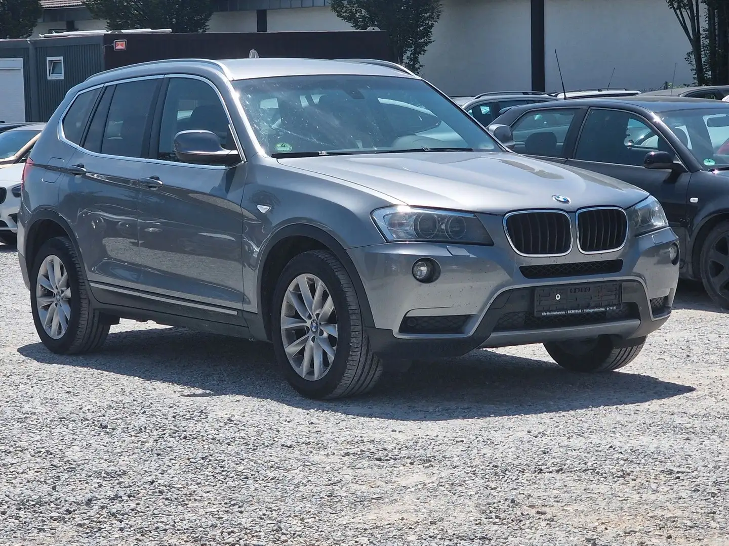 BMW X3 xDrive 20 d *Xenon*Navi*Automatik*PDC*AHK* Grey - 1