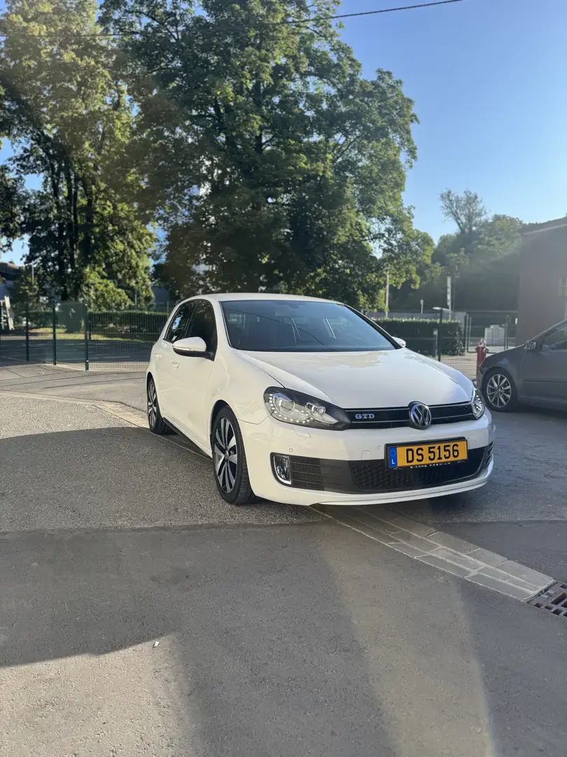 Volkswagen Golf 2.0 TDI DPF DSG GTD - 1