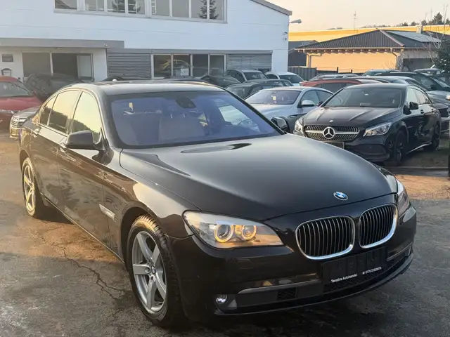 BMW 730 7 730d*NEU*TÜV*3.0*Leder*NAVI* Top Ausstattu