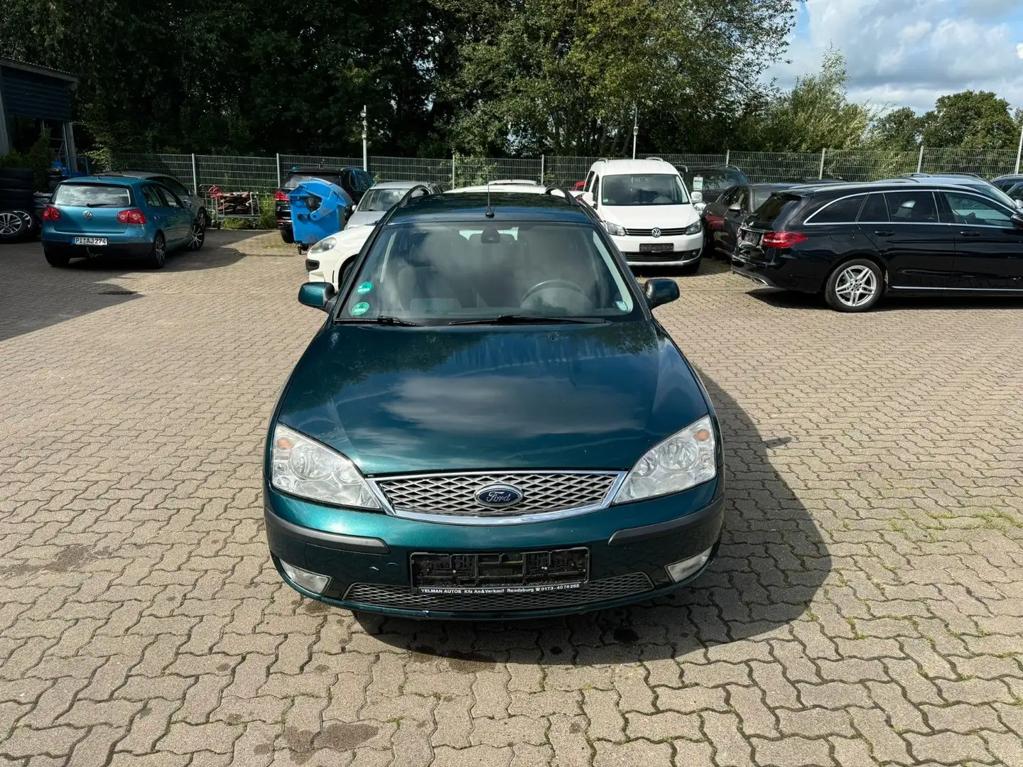 Ford Mondeo Turnier KLIMATR°AHK°SITZH°TEMPOM°TÜV 8/26 Grün - 2