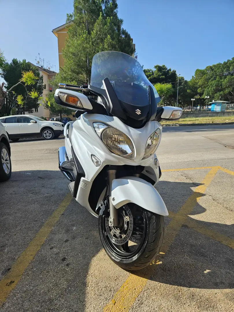 Suzuki Burgman 650 Executive Abs Bianco - 1