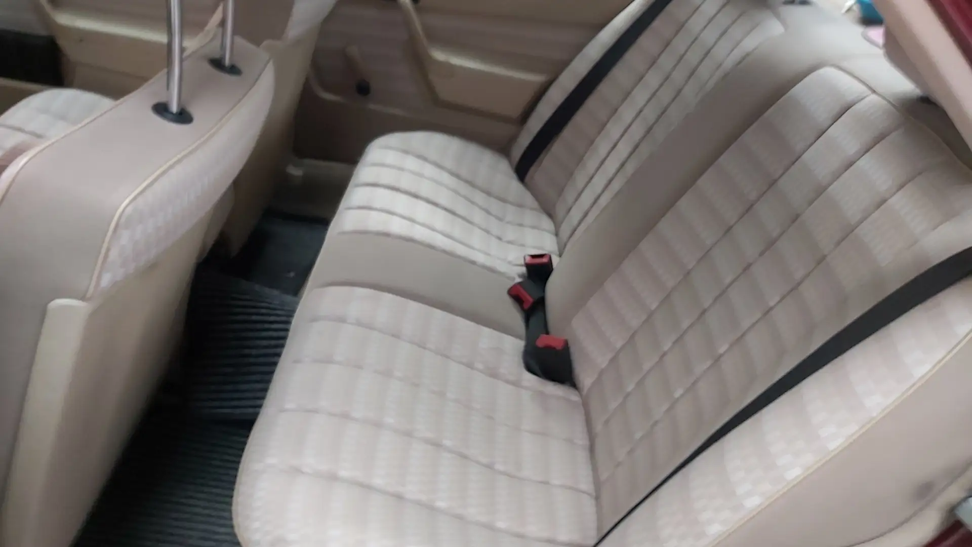 Mercedes-Benz 190 190E 2.3 Burdeos - 2