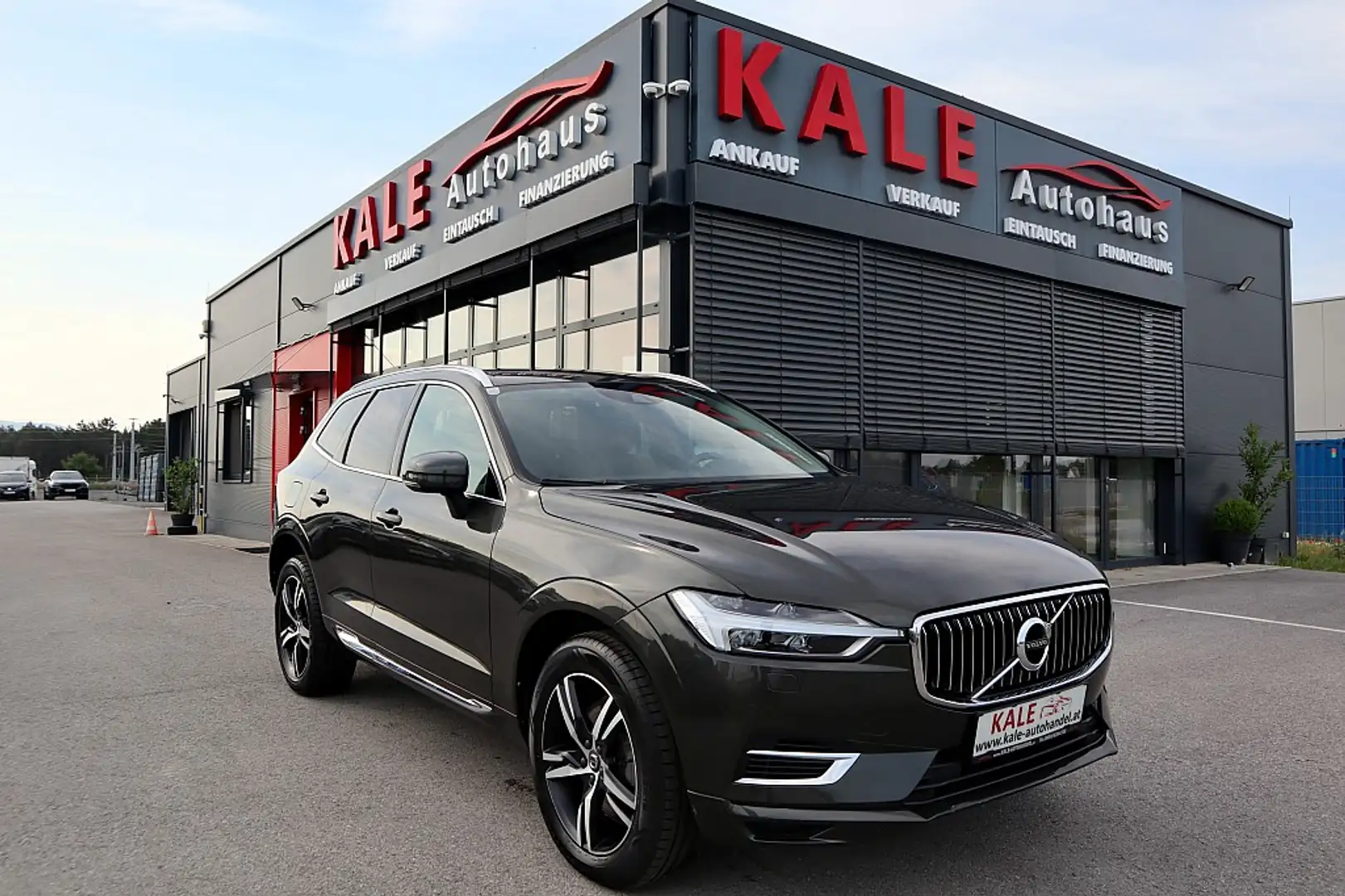 Volvo XC60 T6 AWD Recharge PHEV Inscription Geartronic *1.... Grau - 1