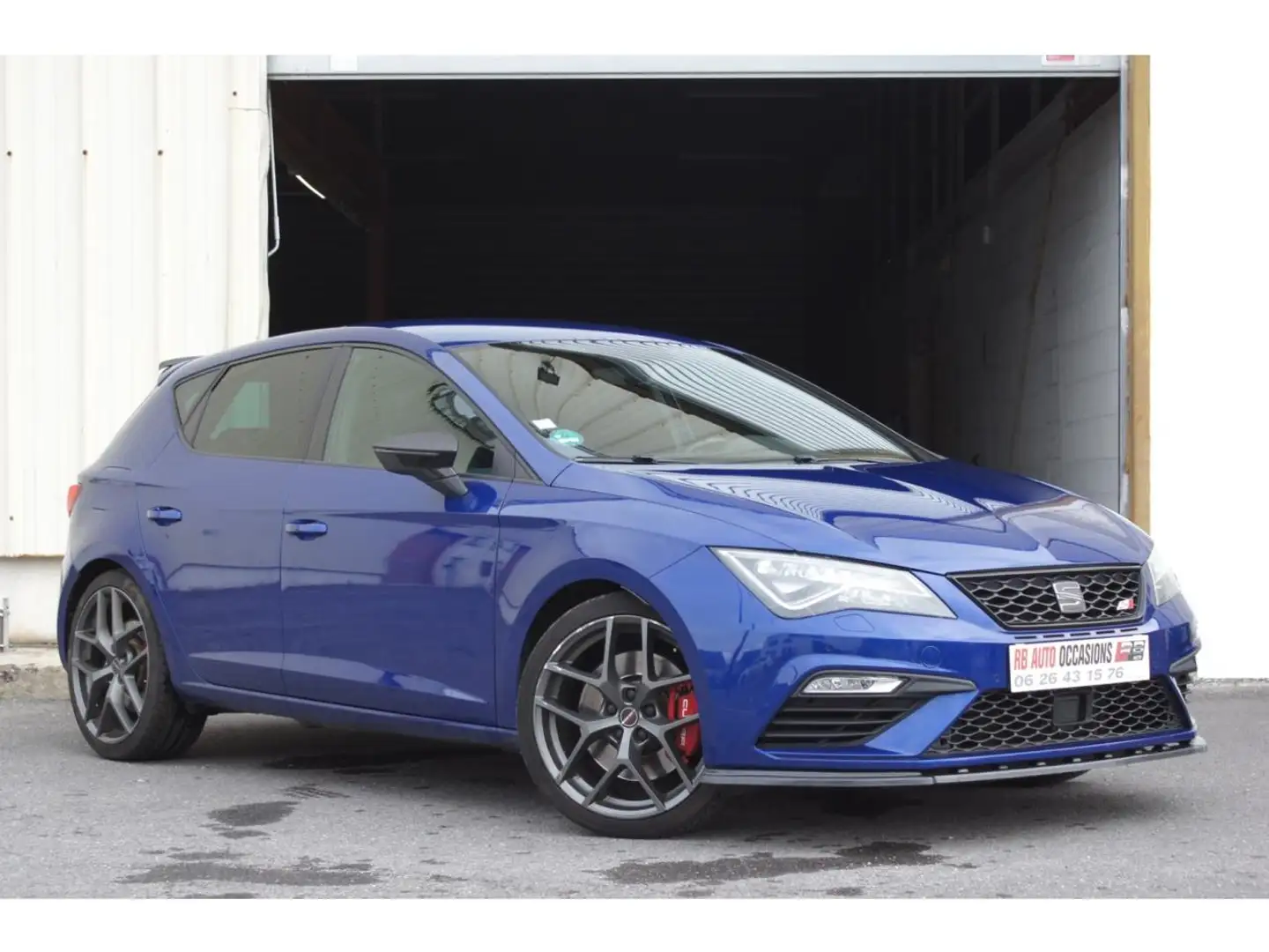 SEAT Leon Leon Cupra 2.0 16V TSI 300cv DSG6 PHASE 2 + OPTIONS LIGNE BULL-X Bleu - 1