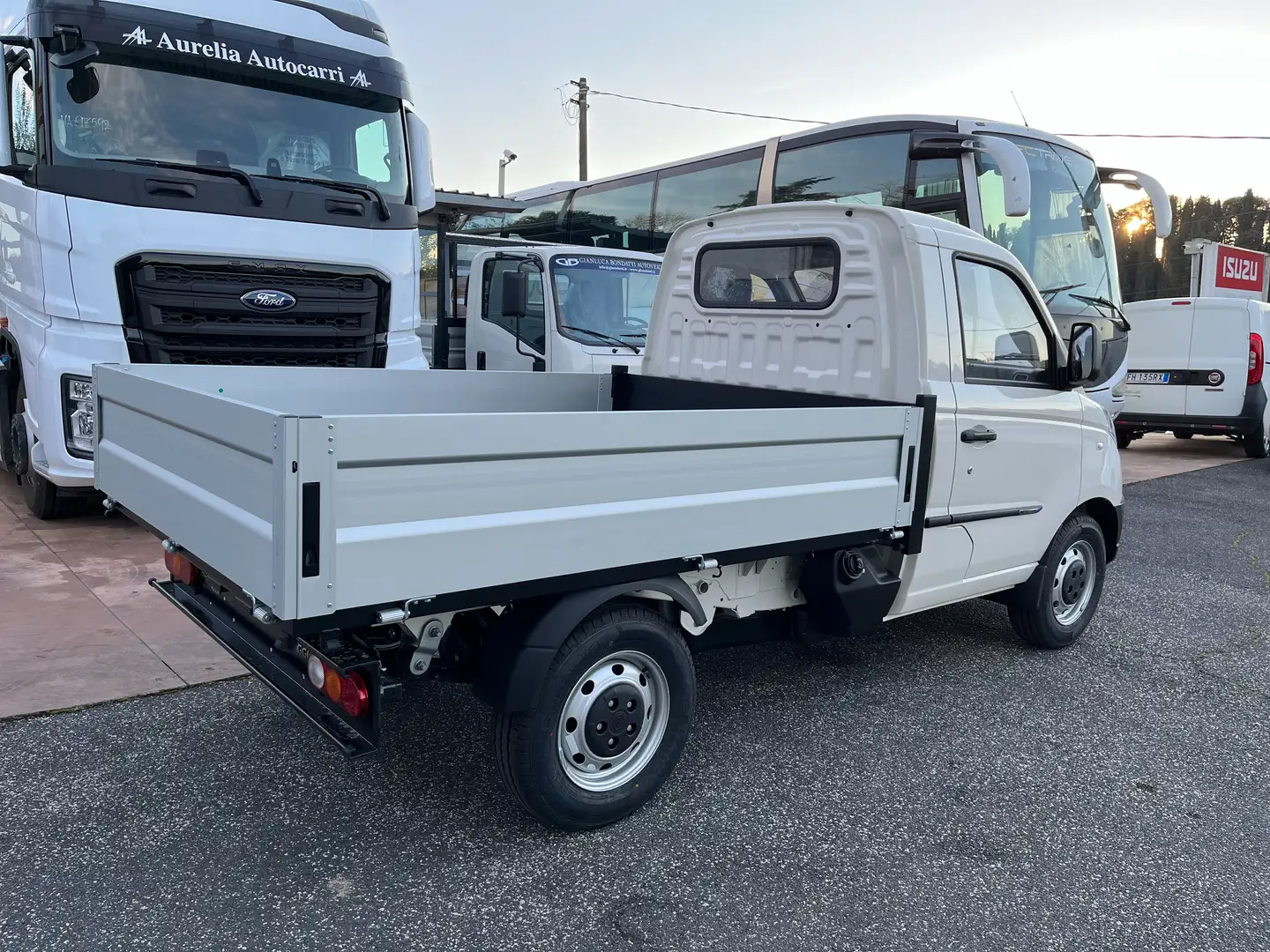 Piaggio Porter Porter 1.5 BENZ/GPL TOP CASSONE FISSO NUOVO A KM 0 Bianco - 2