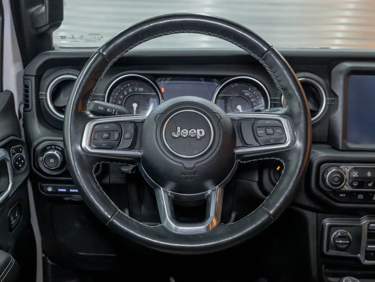 Jeep Wrangler снимка Jeep Wrangler