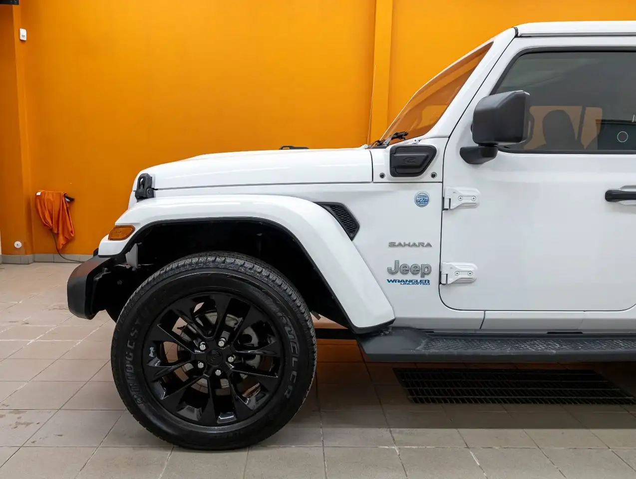 Jeep Wrangler снимка Jeep Wrangler