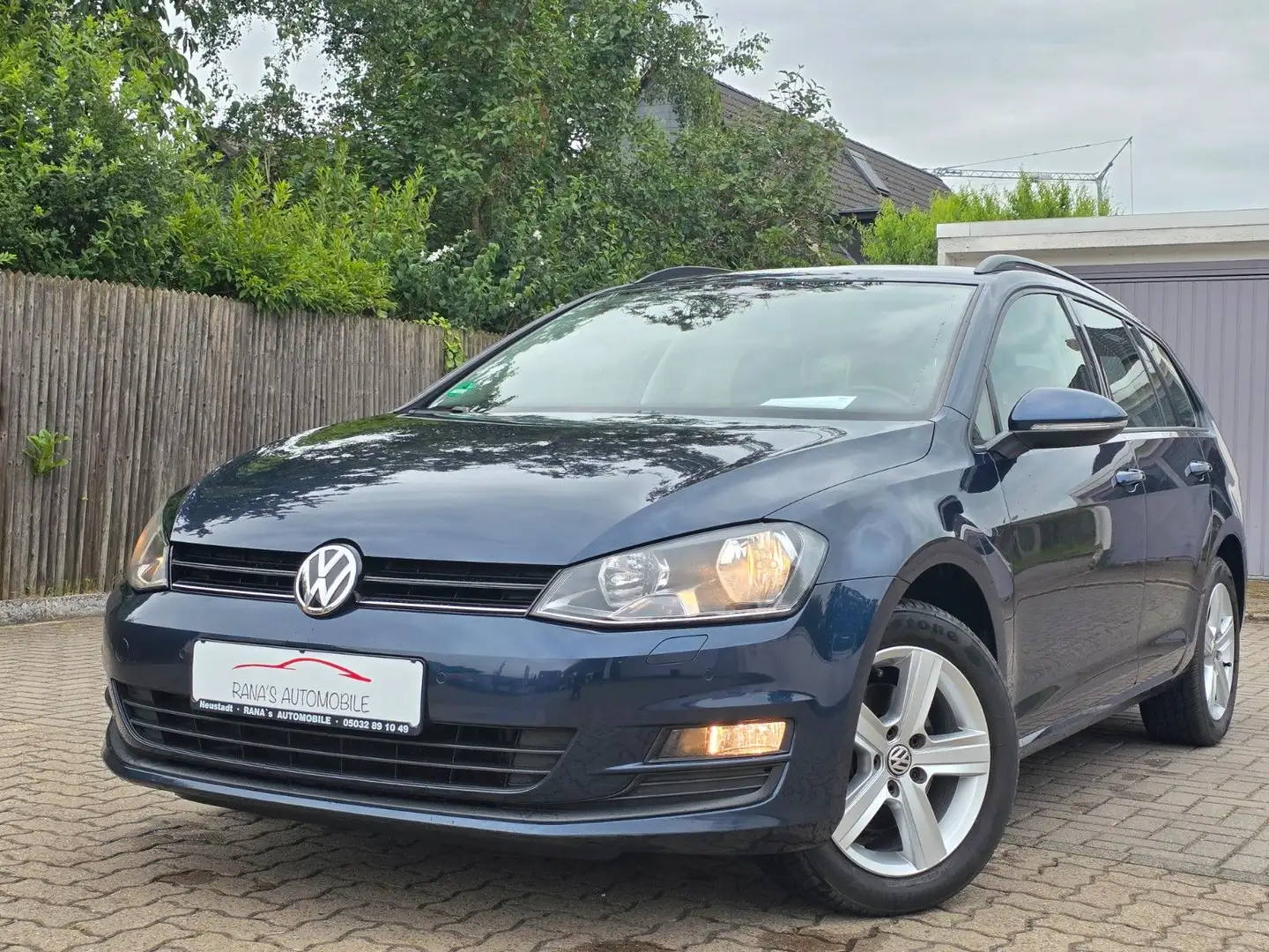 Volkswagen Golf VII Variant Comfortline BMT Blau - 1