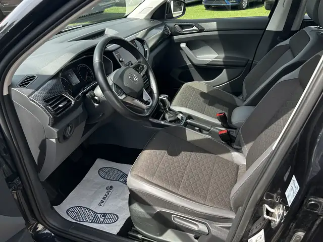 Volkswagen T-Cross view 12