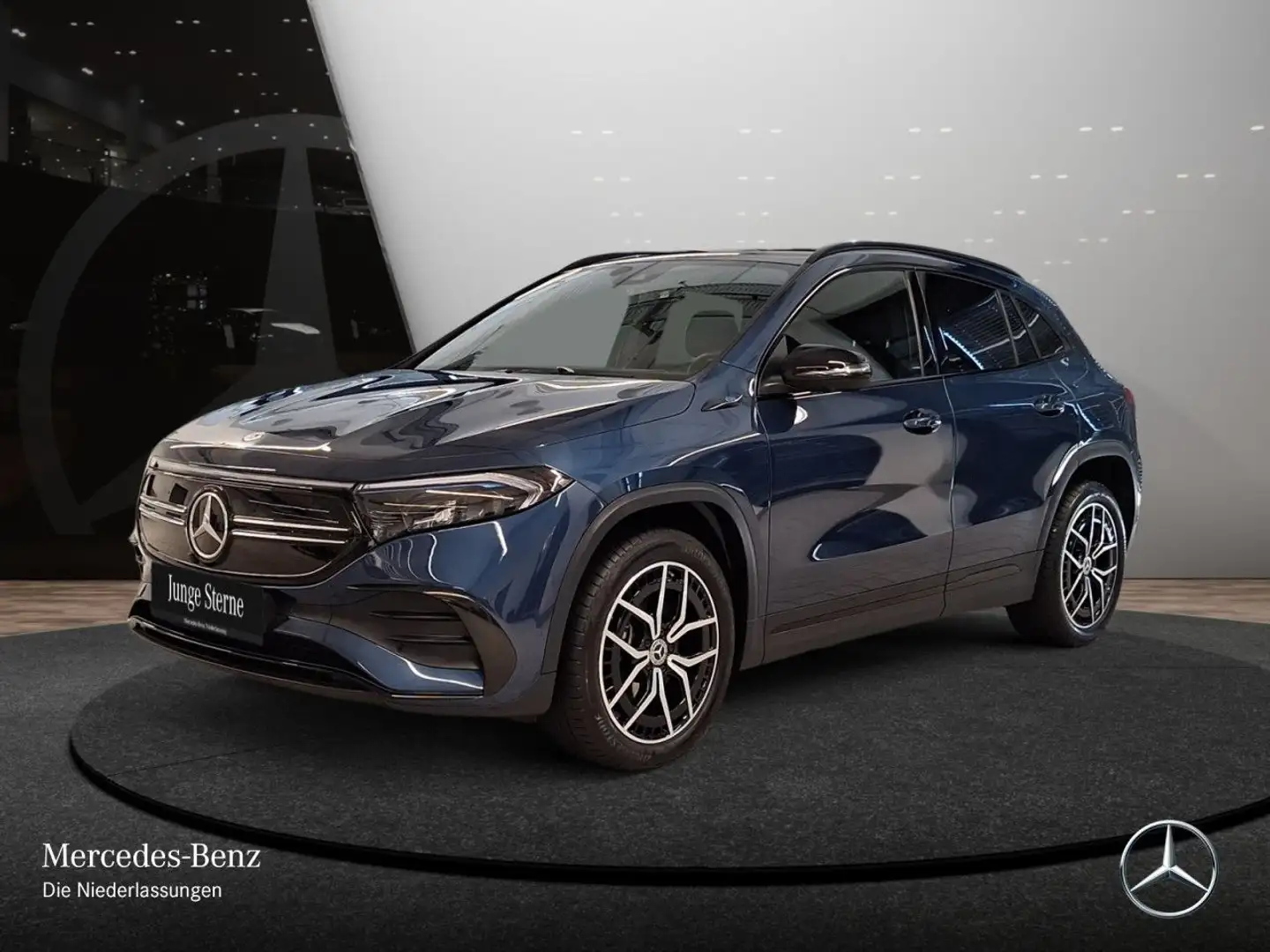 Mercedes-Benz EQA 250 AMG+NIGHT+ADVANCED+360+MEMORY+SPUR Azul - 2