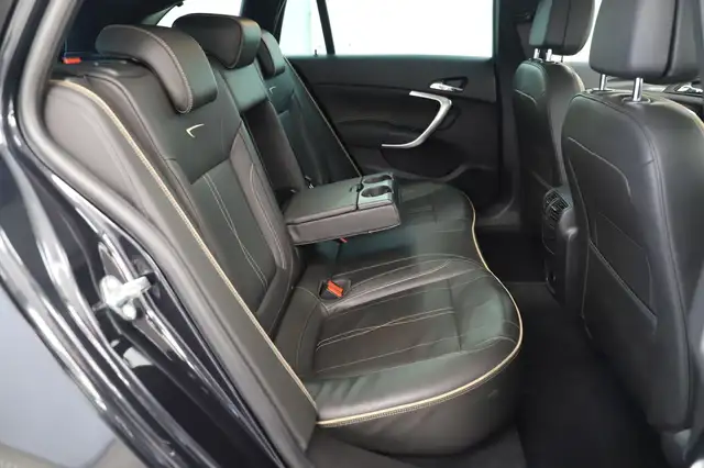 Opel Insignia view 12